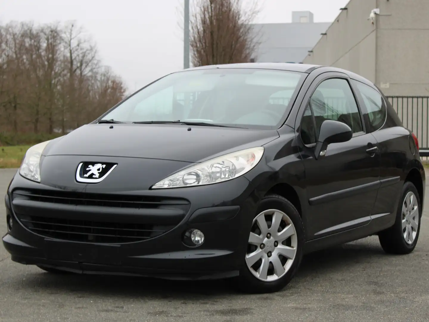 Peugeot 207 207 75 Urban Move Schwarz - 1