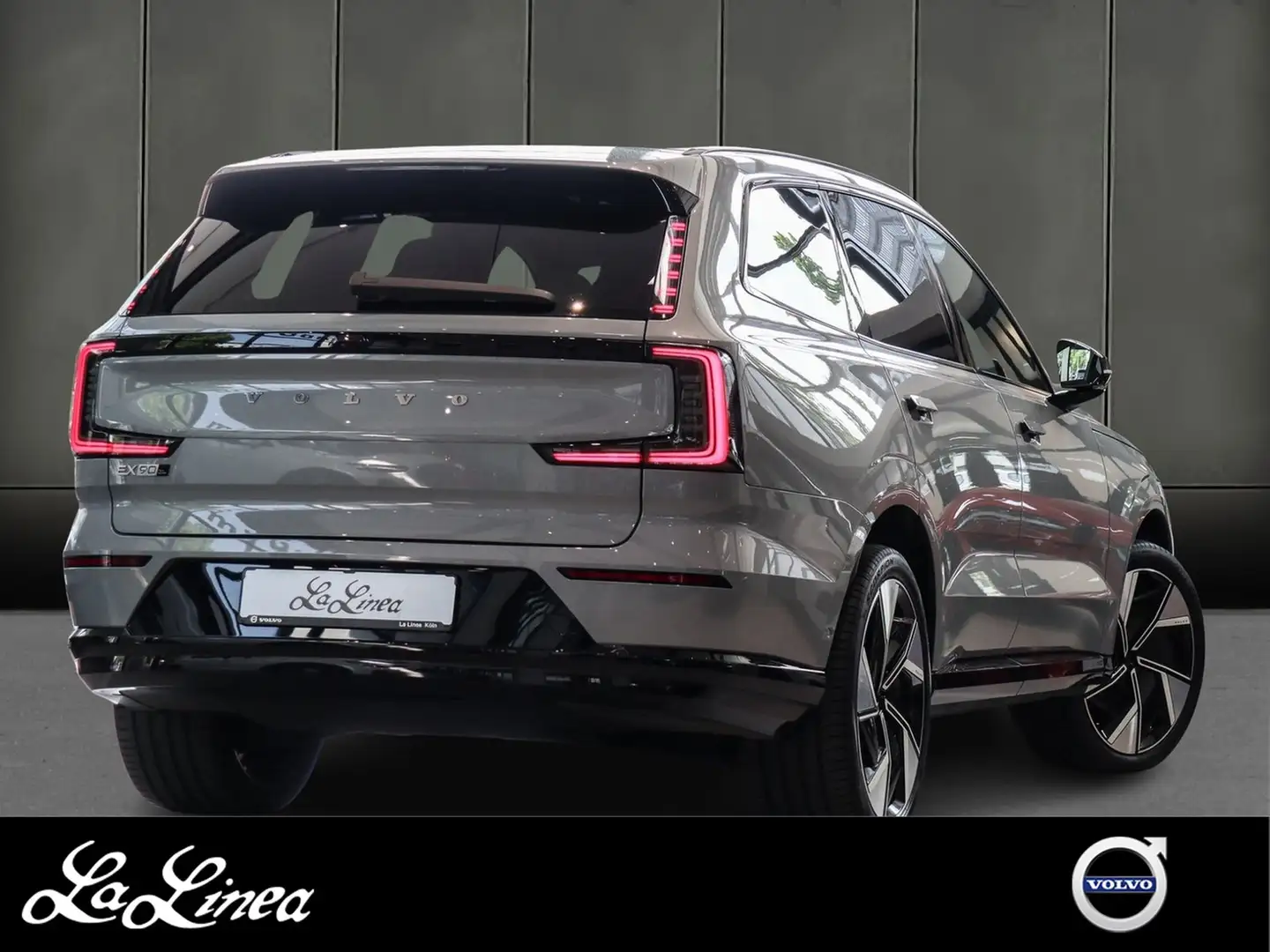 Volvo EX90 Ultra Twin AWD NP:113.220,-//B&W/AHK/22'LMF Gris - 2