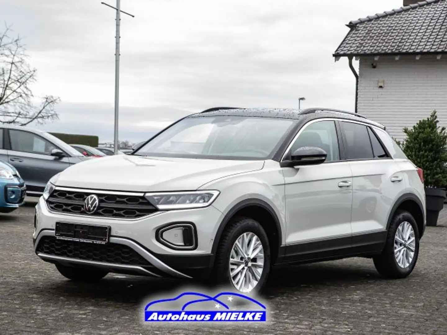 Volkswagen T-Roc Life 1.5 Climatr/ACC/NAVI/APP/Standheizung Grau - 1