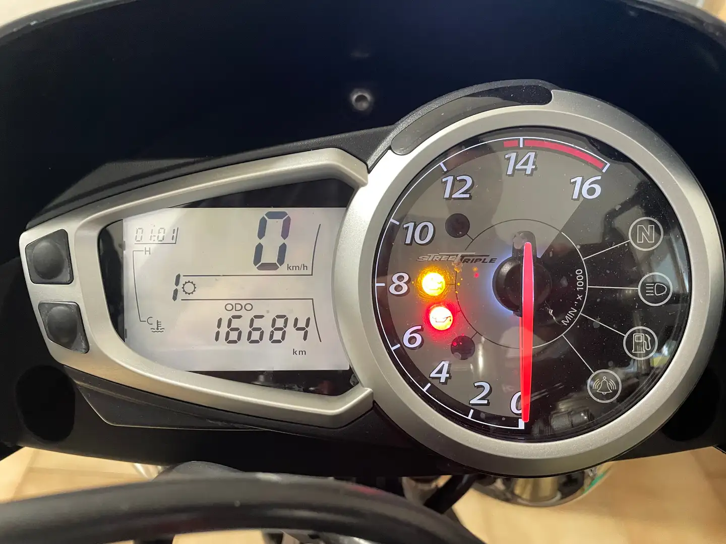 Triumph Street Triple 675 Noir - 1