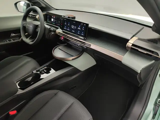 Lancia Ypsilon view 10