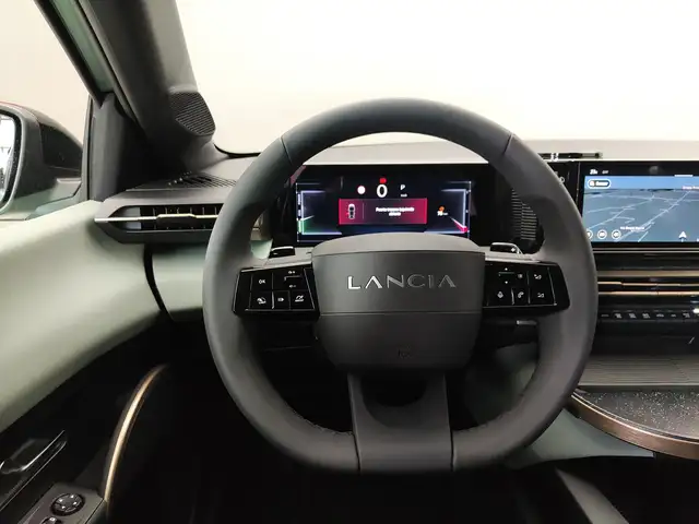 Lancia Ypsilon view 11