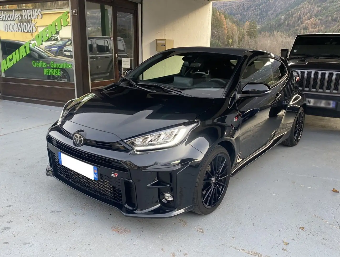 Toyota Yaris GR 1.6 VVT-I 261Ch TRACK AWD Noir - 1