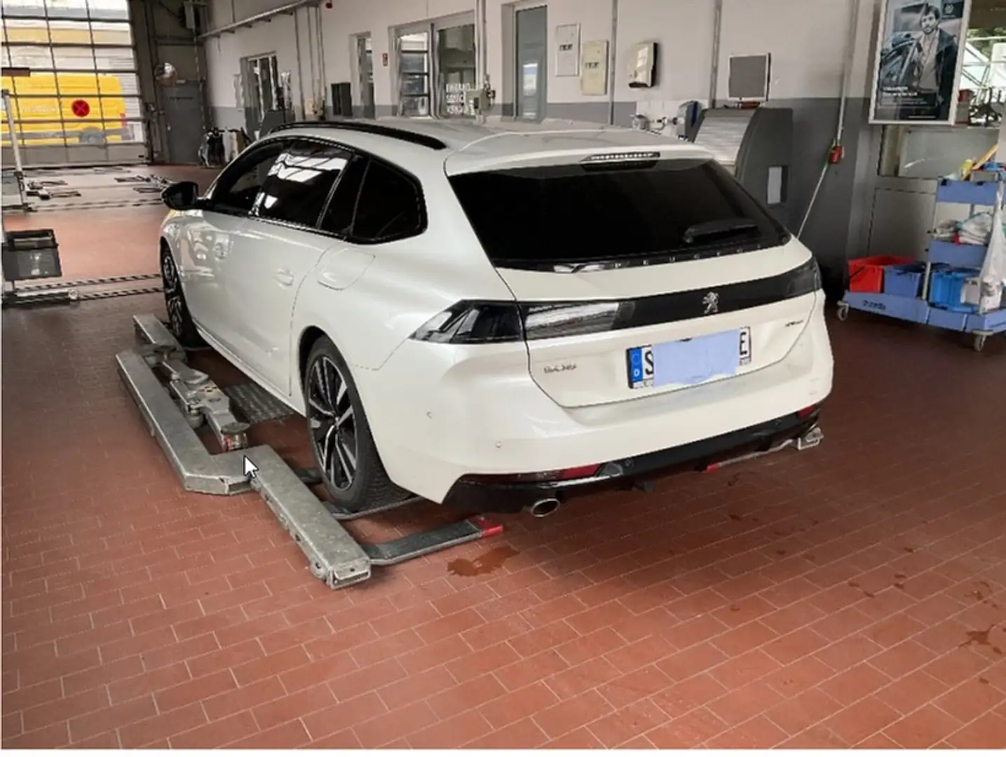 Peugeot 508 SW Hybrid 225 GT AHK, LED, Sitzheizung Weiß - 2