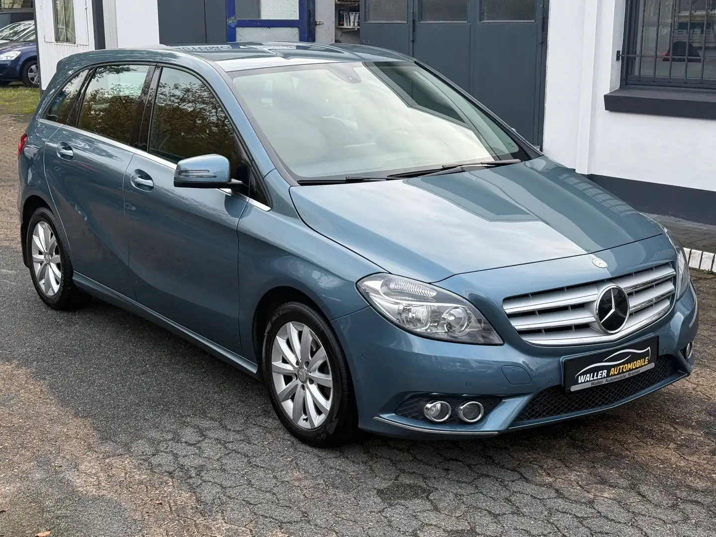 Mercedes-Benz B 200 GARANTIE / AHK / SHZ / PDC Blue - 1