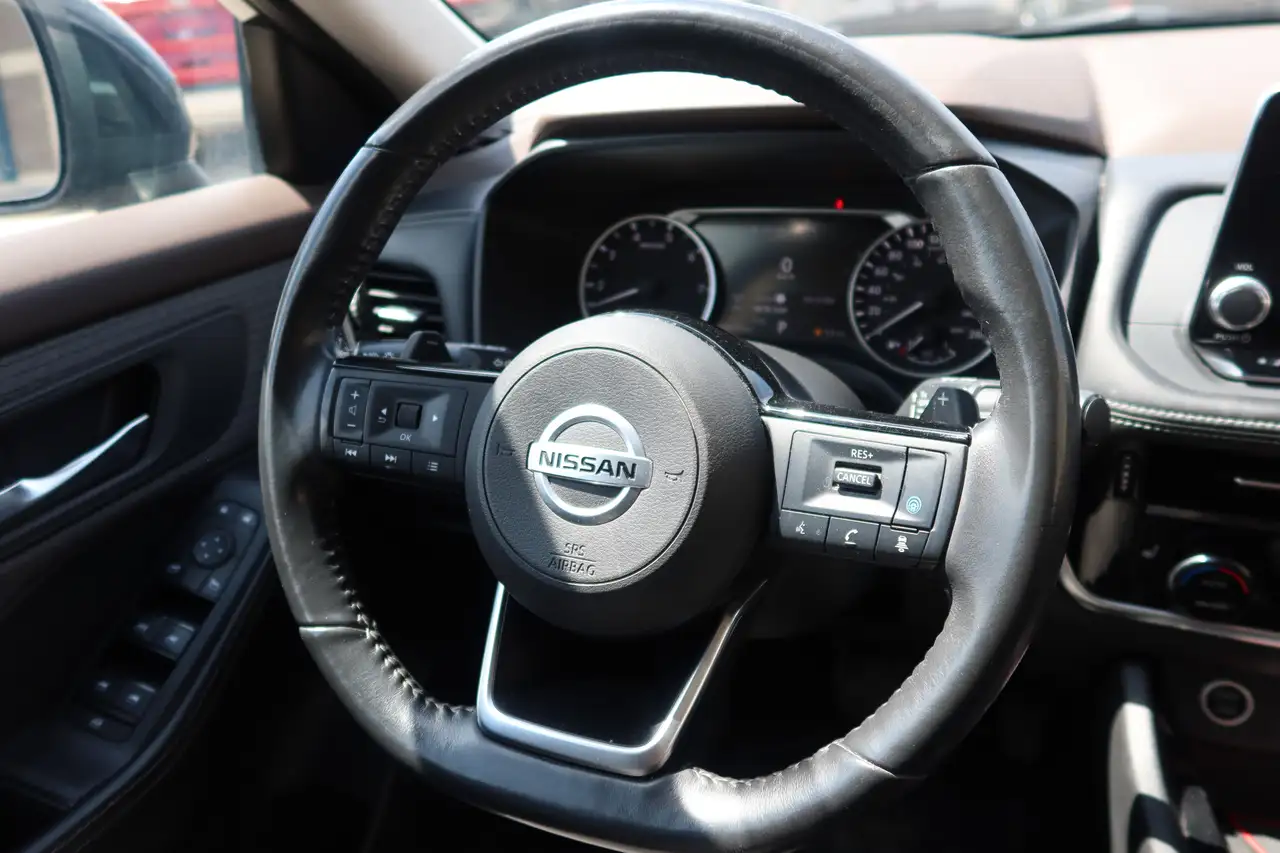 Nissan Rogue снимка Nissan Rogue