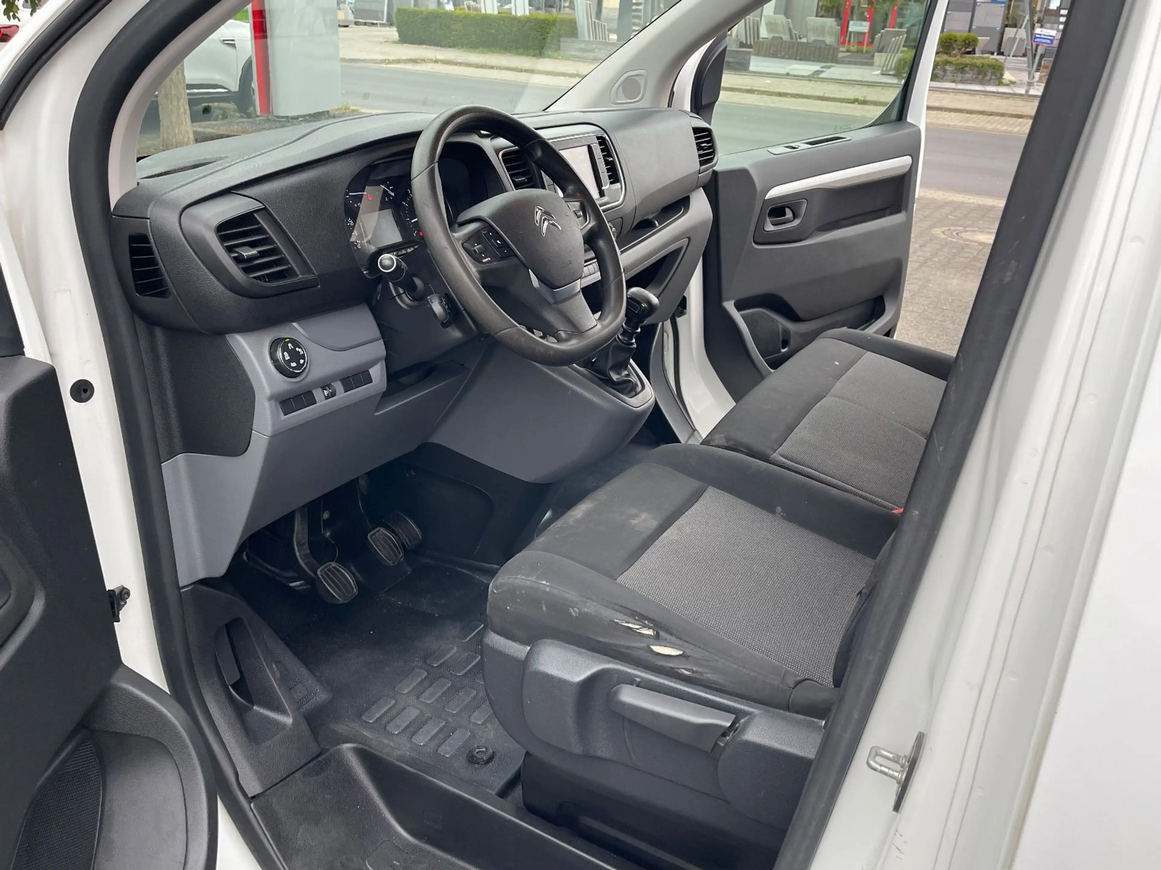 Citroen Jumpy Kasten Club M Doppelkabine — photo 9