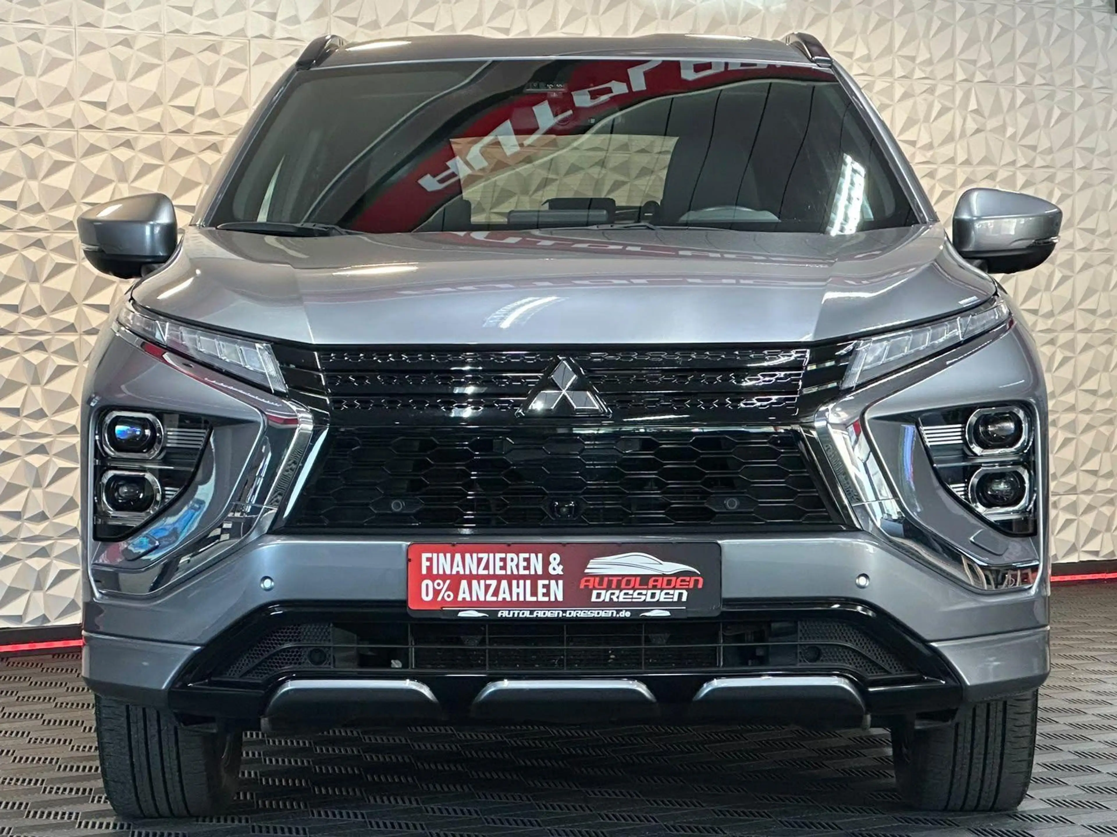 Mitsubishi Eclipse Cross Hybrid 4WD ACC#SPUR#KEYL#LED#SHZ — photo 3