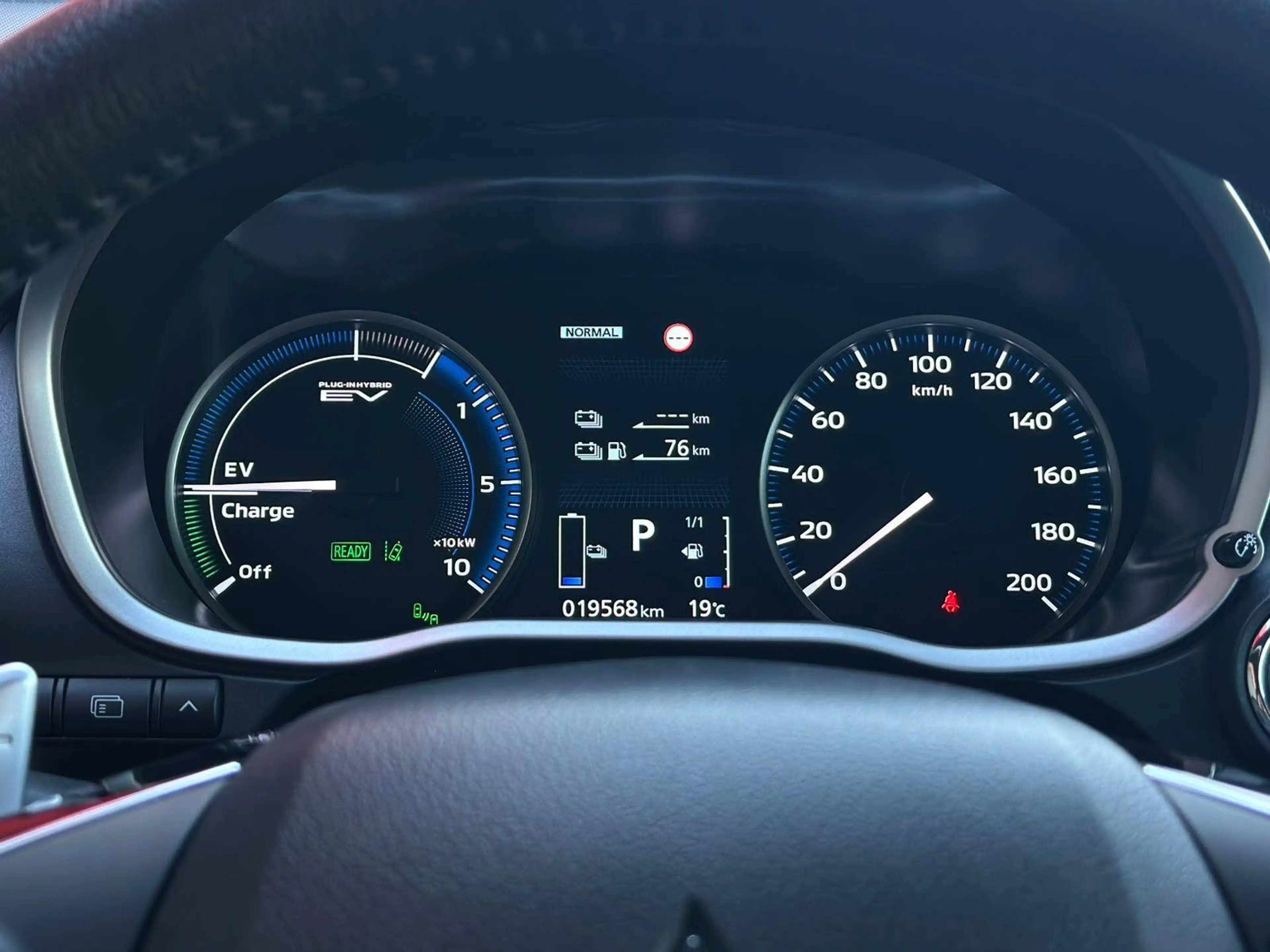 Mitsubishi Eclipse Cross Hybrid 4WD ACC#SPUR#KEYL#LED#SHZ — photo 14
