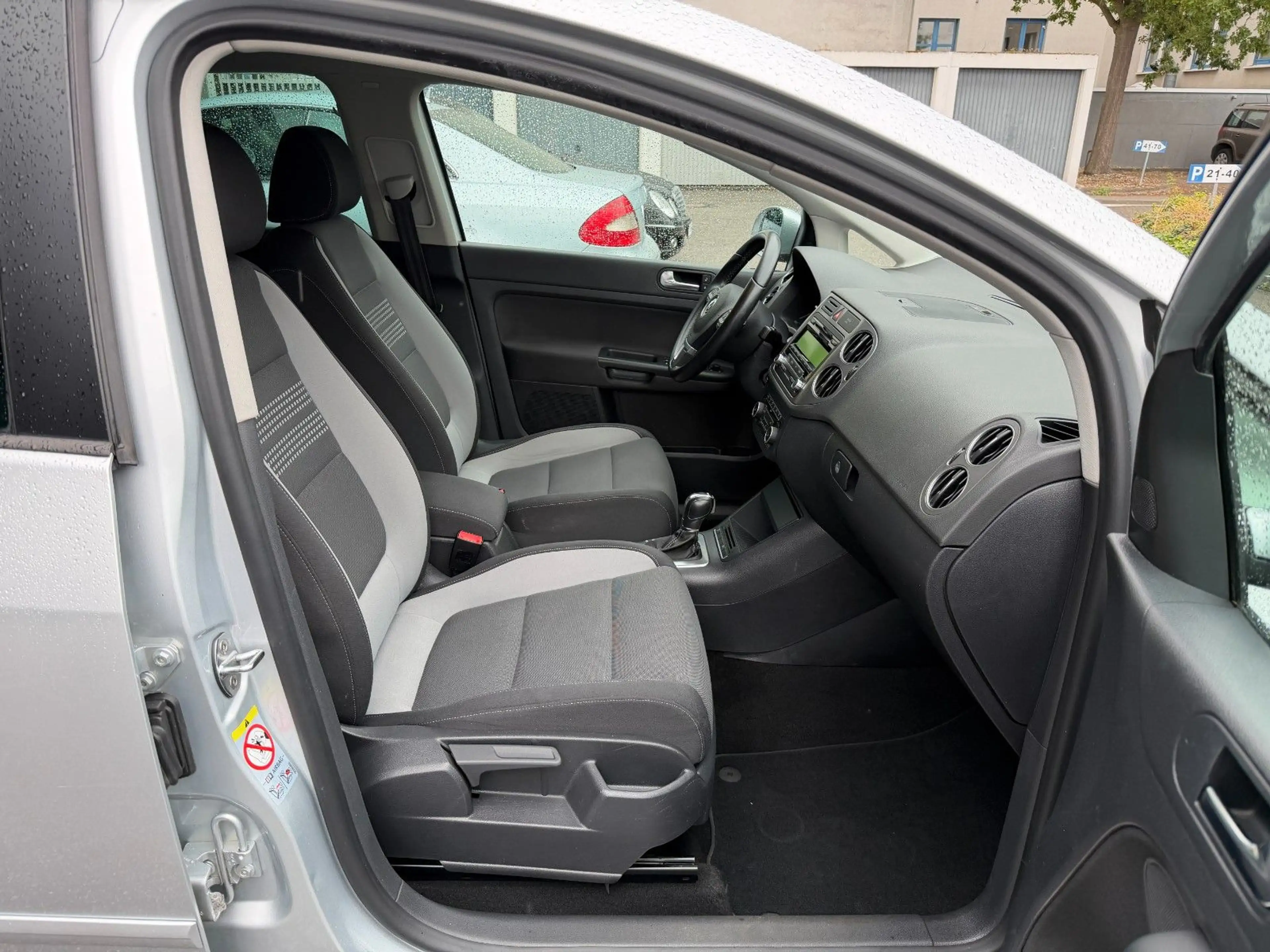 Volkswagen Golf Plus VI 1.2 Life/DSG/SHZ/PDC/2.Hand — photo 12