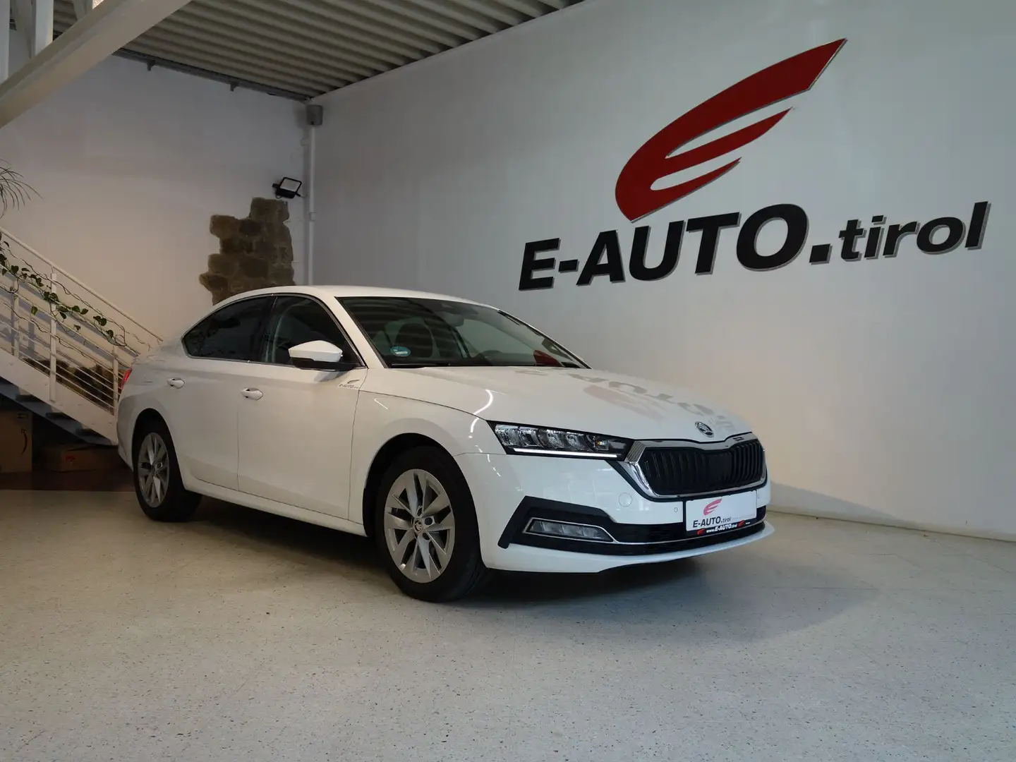 Skoda Octavia TDI 4x4 DSG *MWST *HEAD UP *LED *SPORT *VOLL-AUSS Bianco - 1