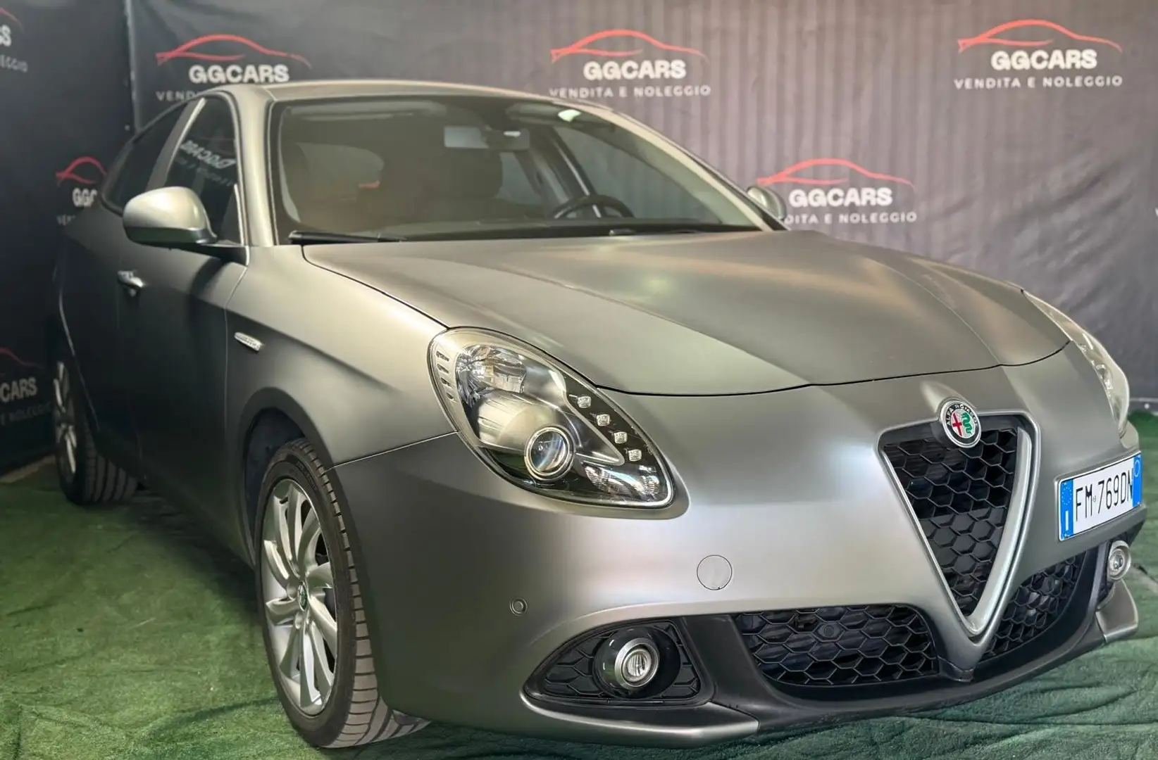 Alfa Romeo Giulietta Giulietta 1.6 JTDm 120 CV Super Gris - 1