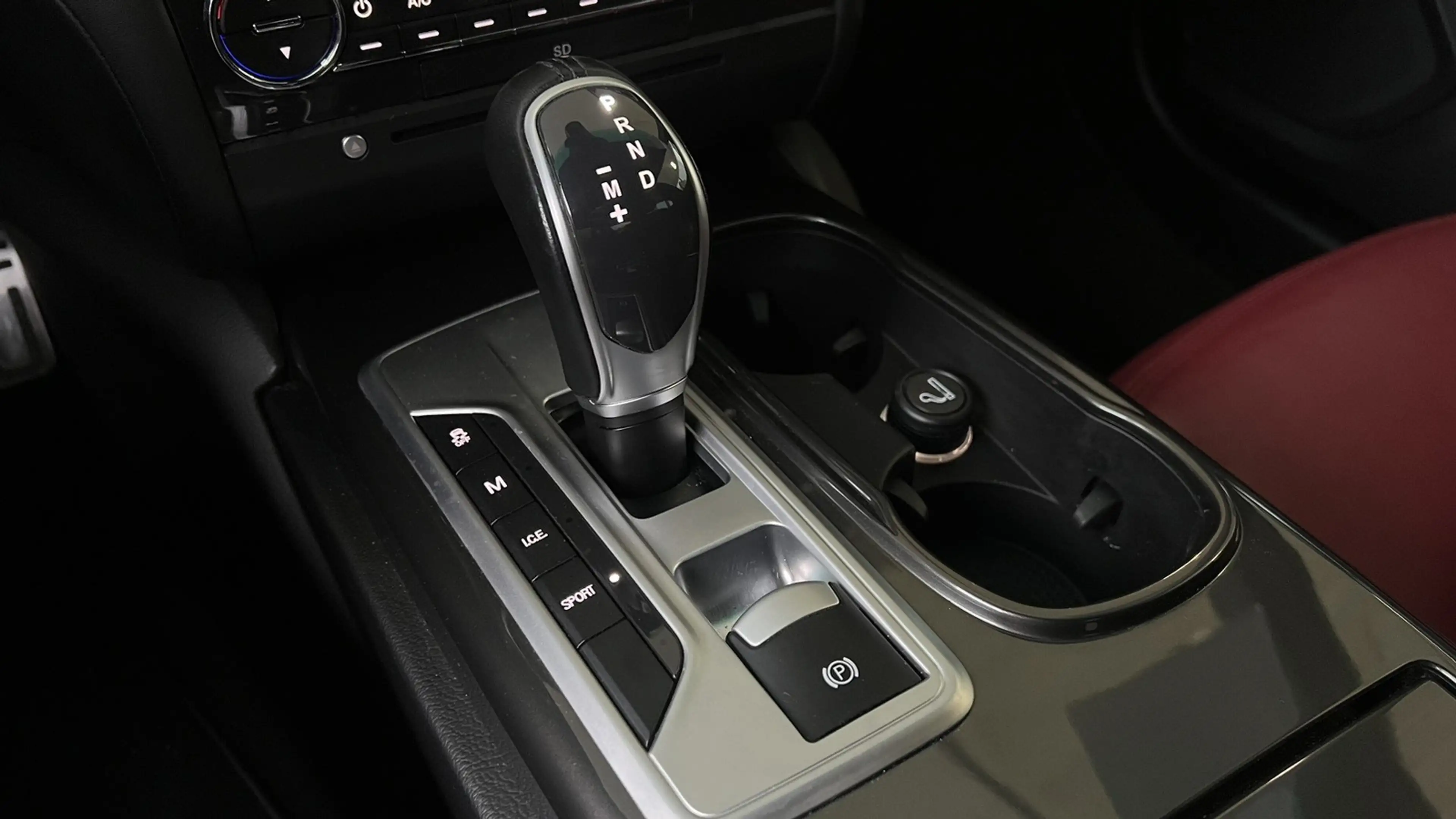 Maserati Ghibli 3.0d AUTOM. BIXENON-CUIR ELEC-GPS-JA19-PDC-GAR 1AN — photo 15
