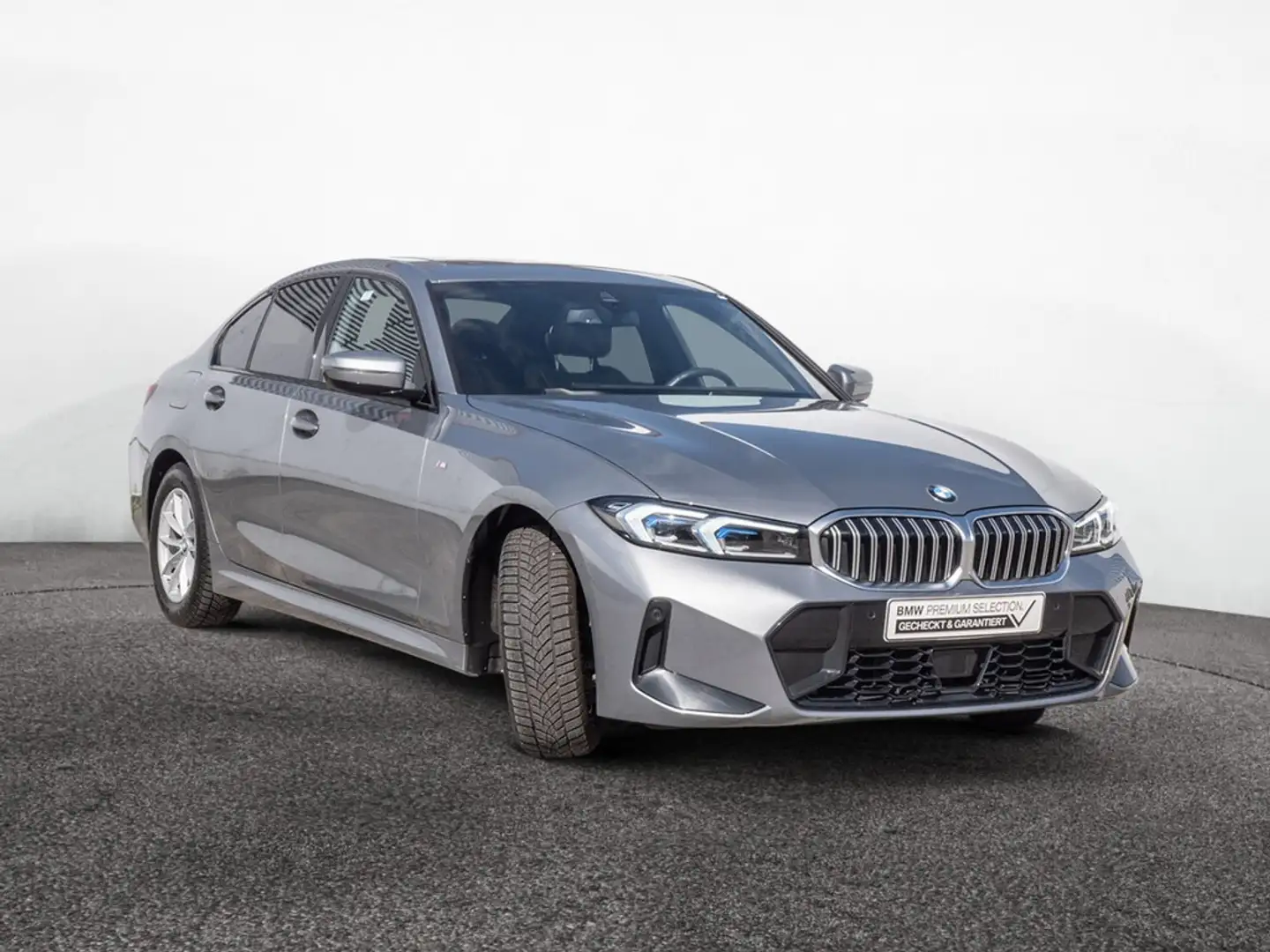 BMW 320 i M-Sport AHK+GLASDACH+HUD+ACC+MEM Grau - 2