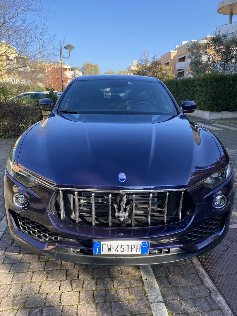 Maserati Levante 3.0 V6 Gransport Nerissimo 250cv auto - 1