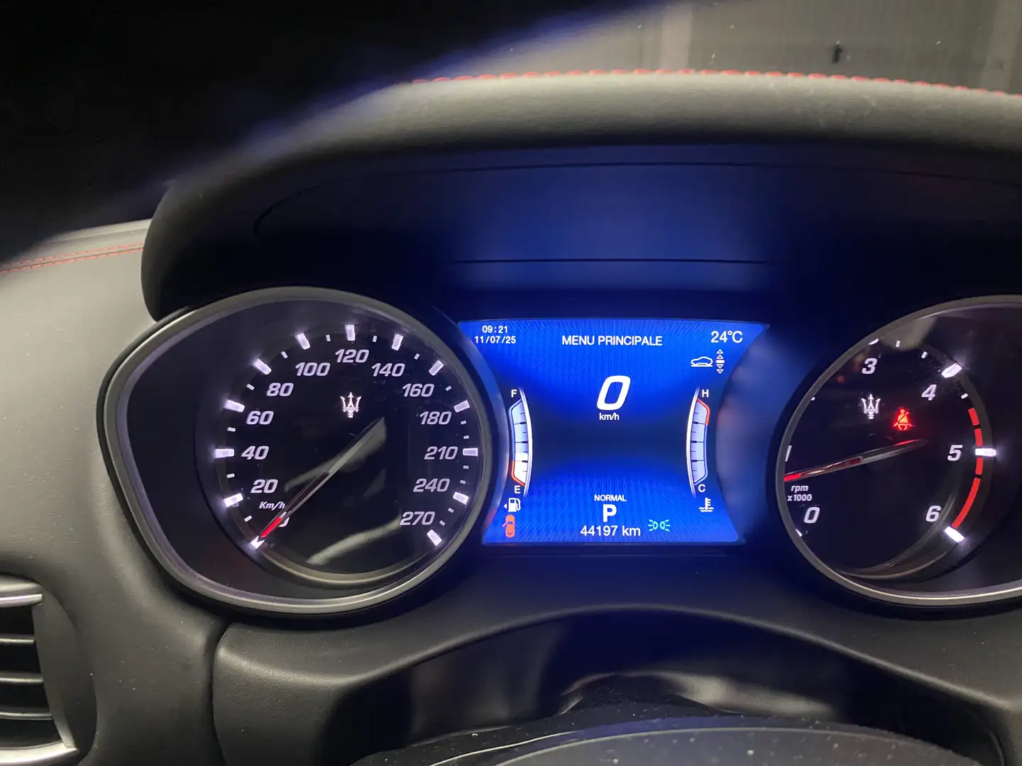 Maserati Levante 3.0 V6 Gransport Nerissimo 250cv auto - 2