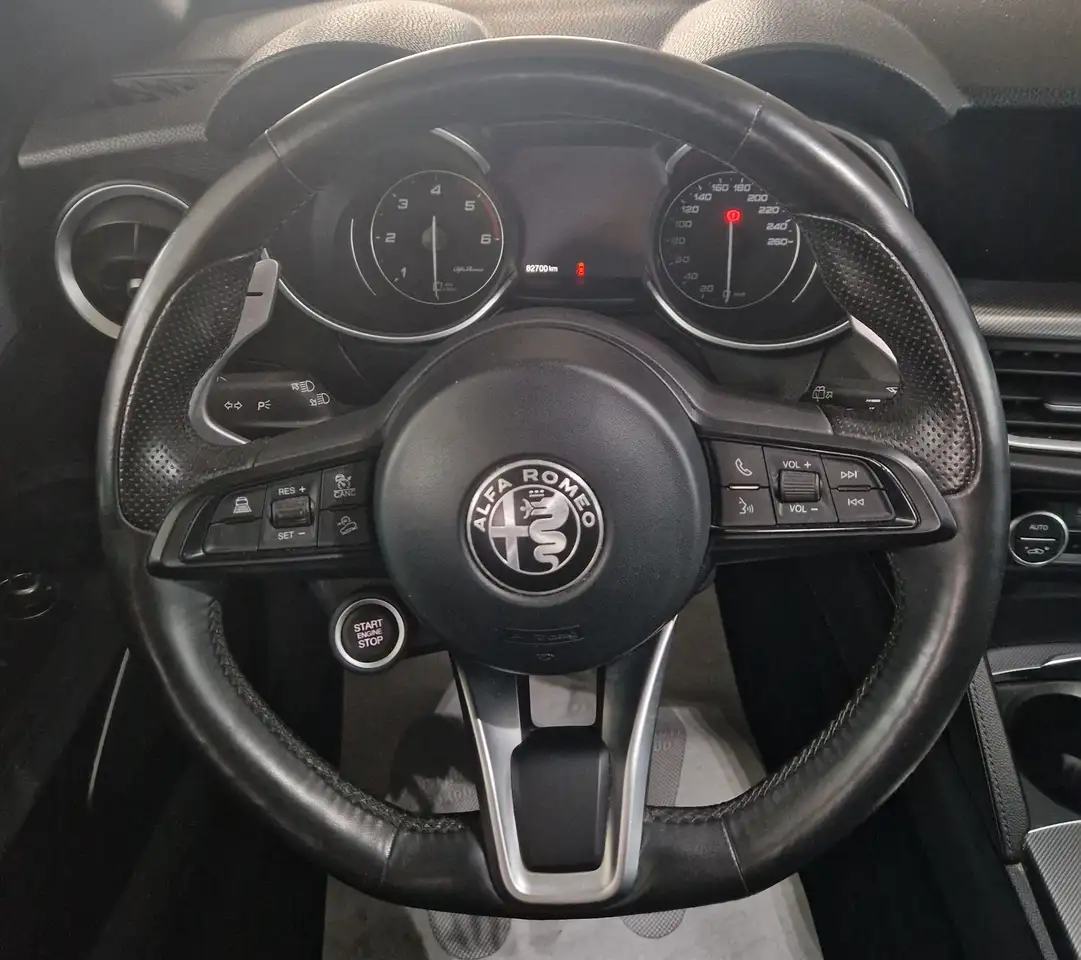 Alfa Romeo Stelvio 2021 — фото 11