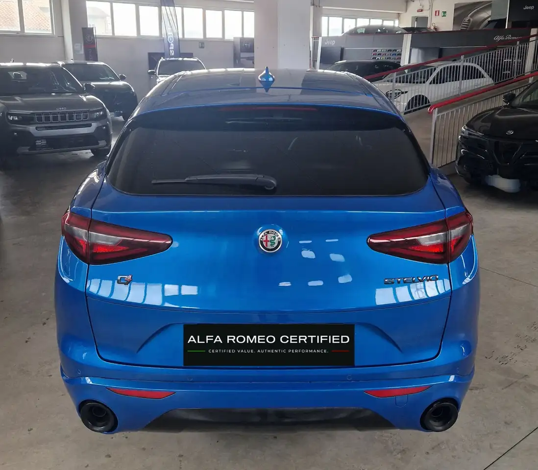 Alfa Romeo Stelvio 2021