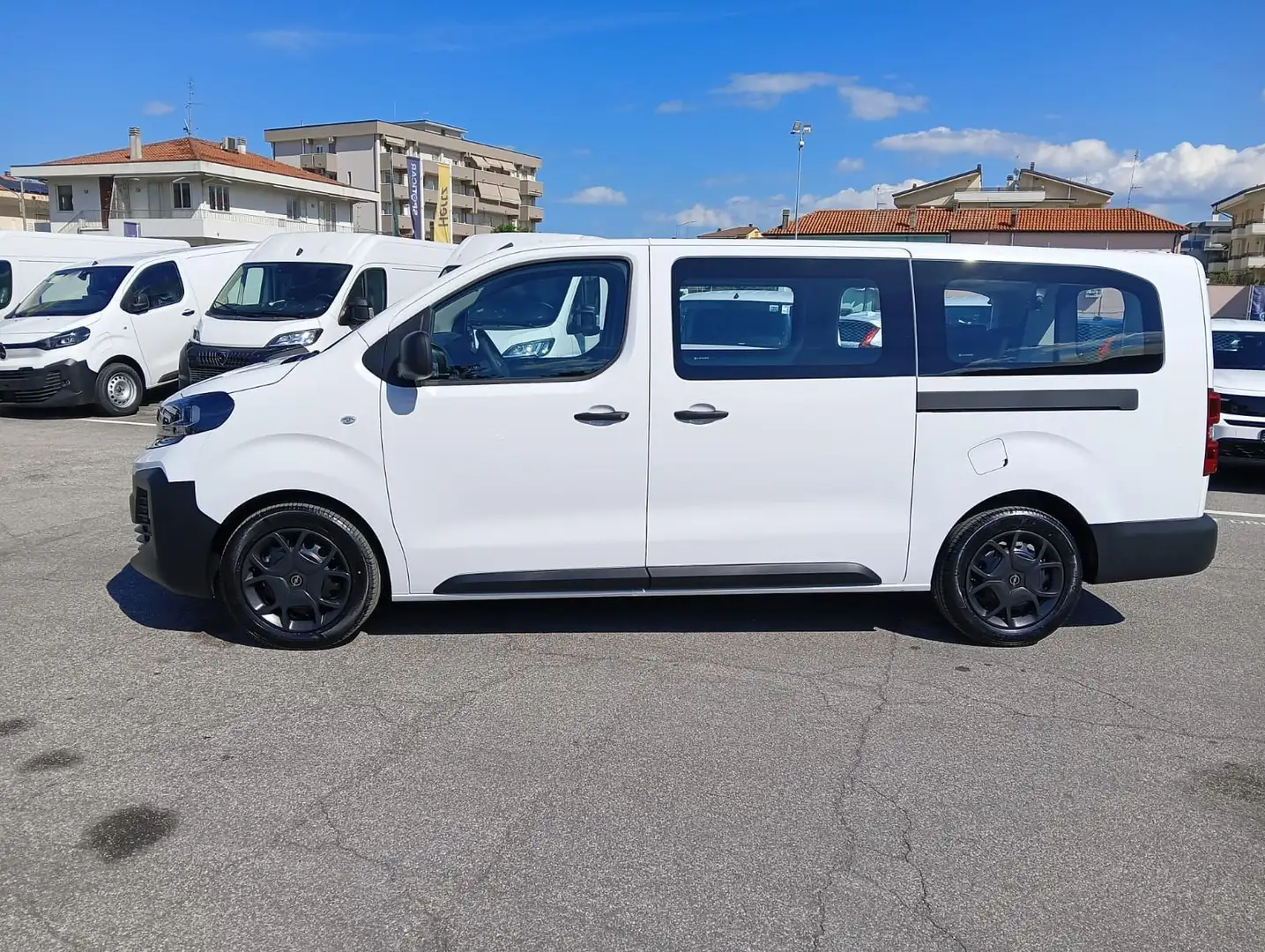 Opel Vivaro 2.0 Diesel 180CV S&S AT8 PL-SL-TN L Blanc - 1