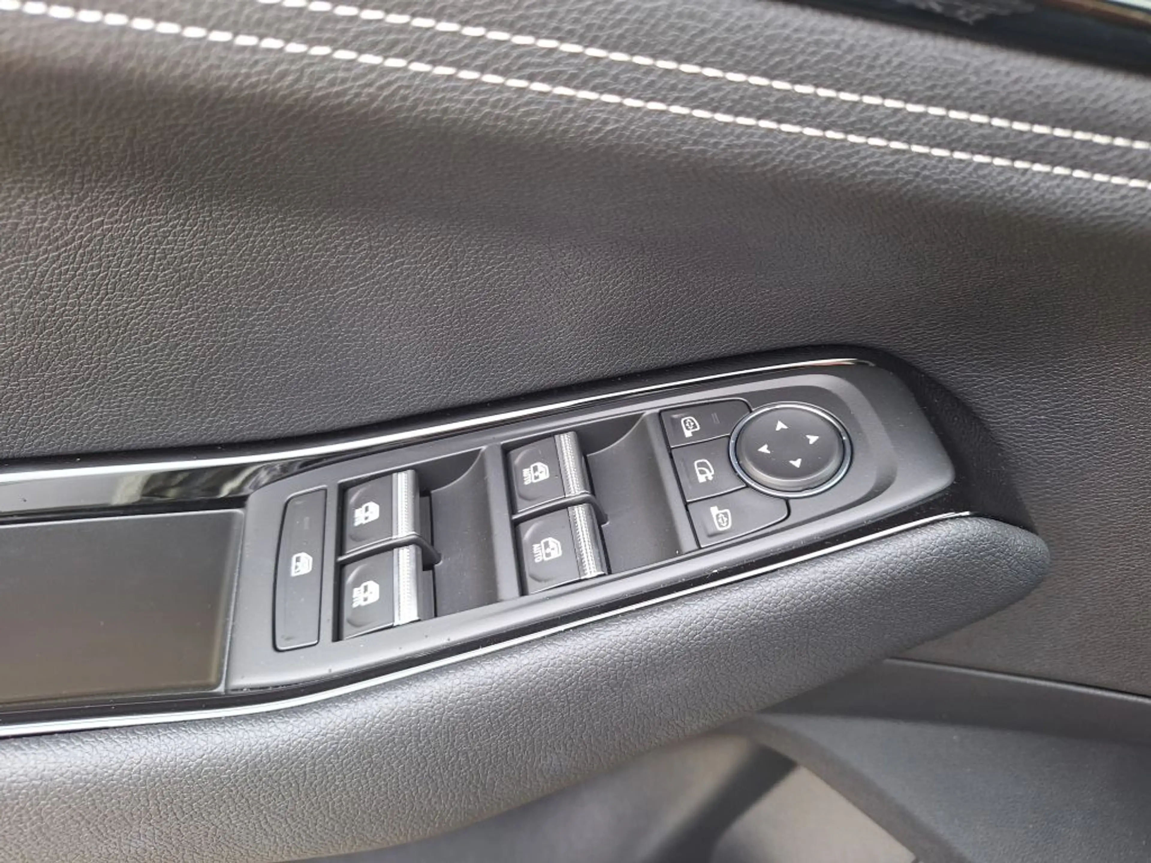 Renault Austral E-Tech Full Hybrid 200 Evolution — photo 7