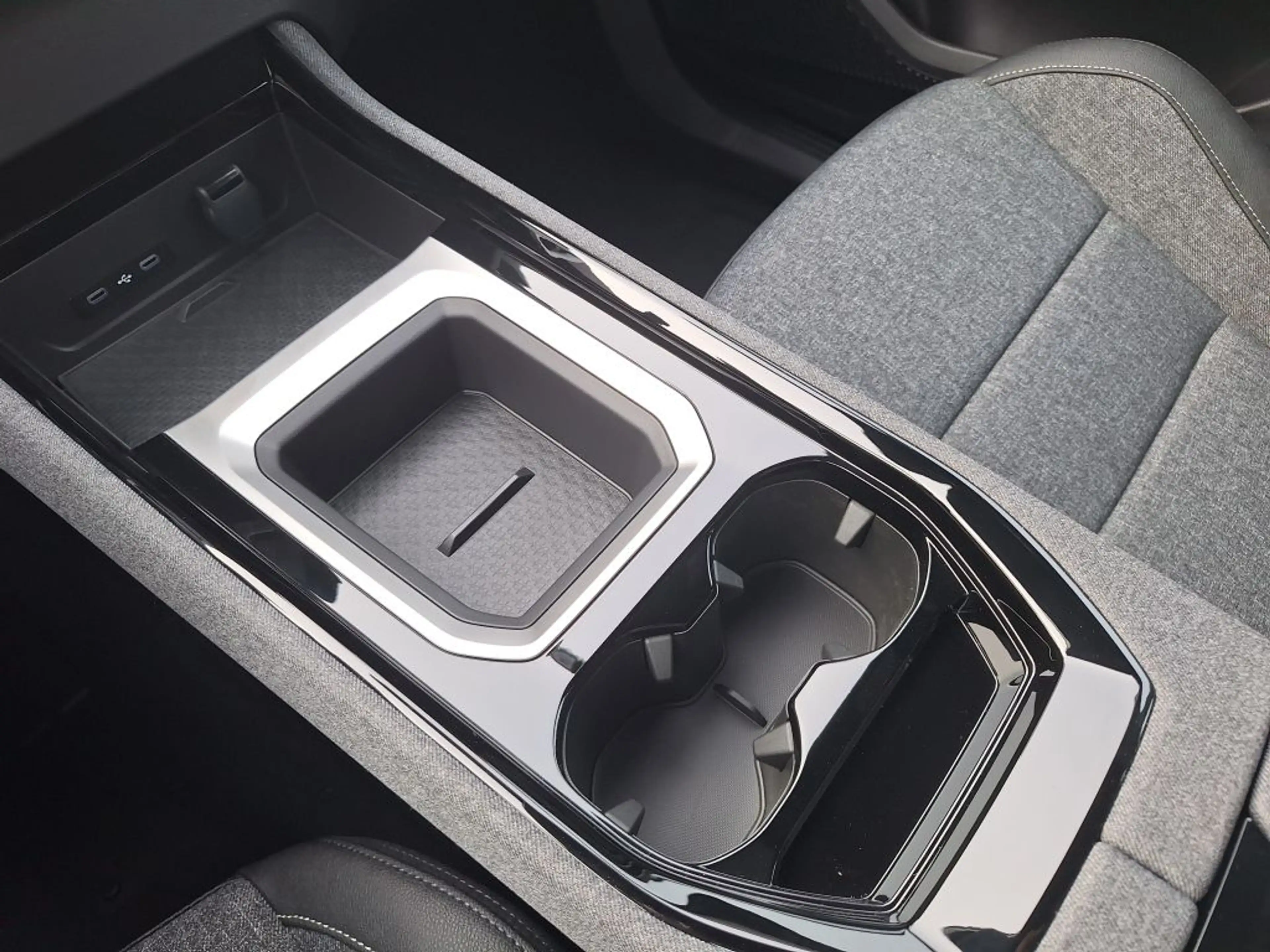 Renault Austral E-Tech Full Hybrid 200 Evolution — photo 8