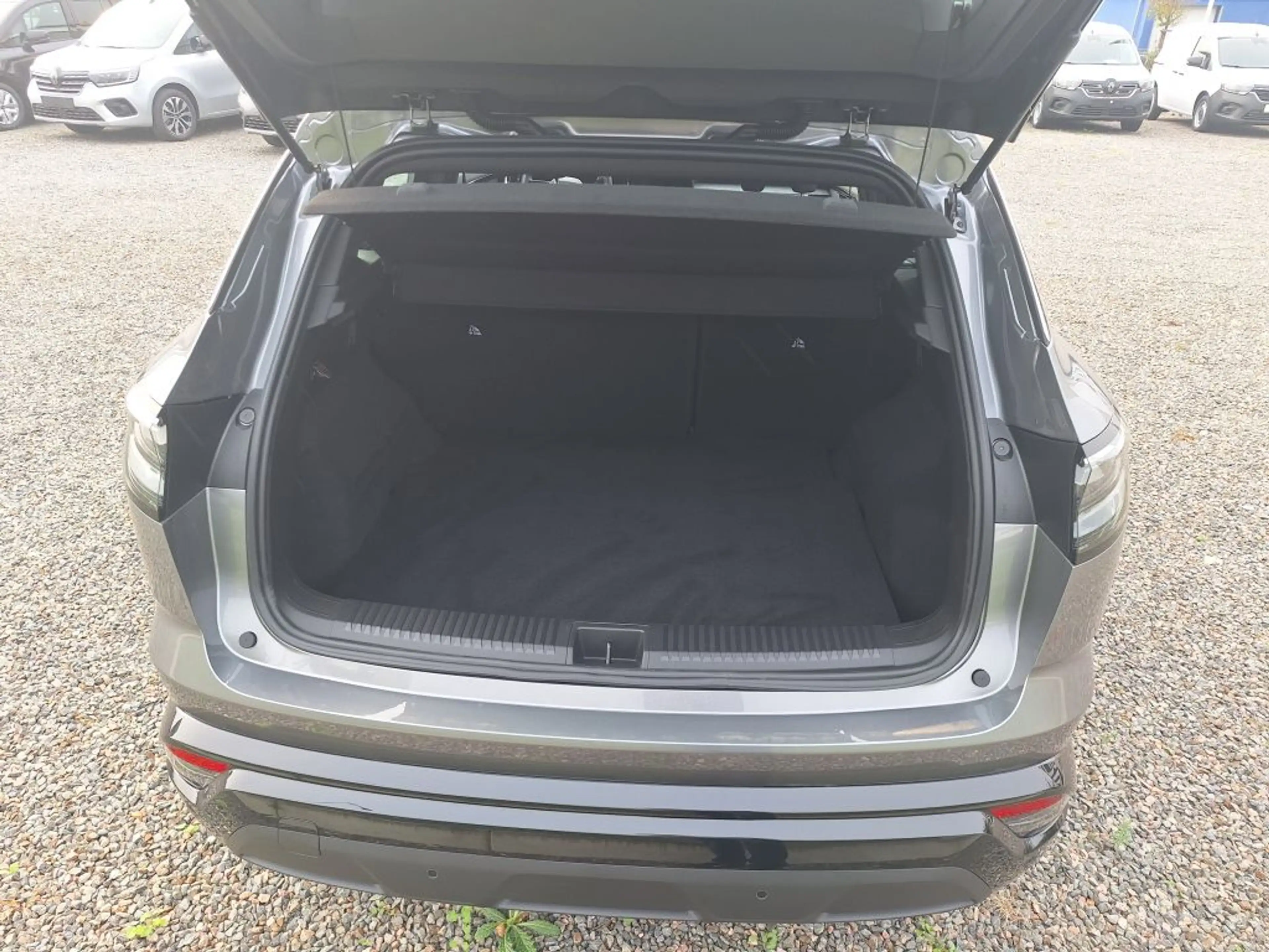 Renault Austral E-Tech Full Hybrid 200 Evolution — photo 6