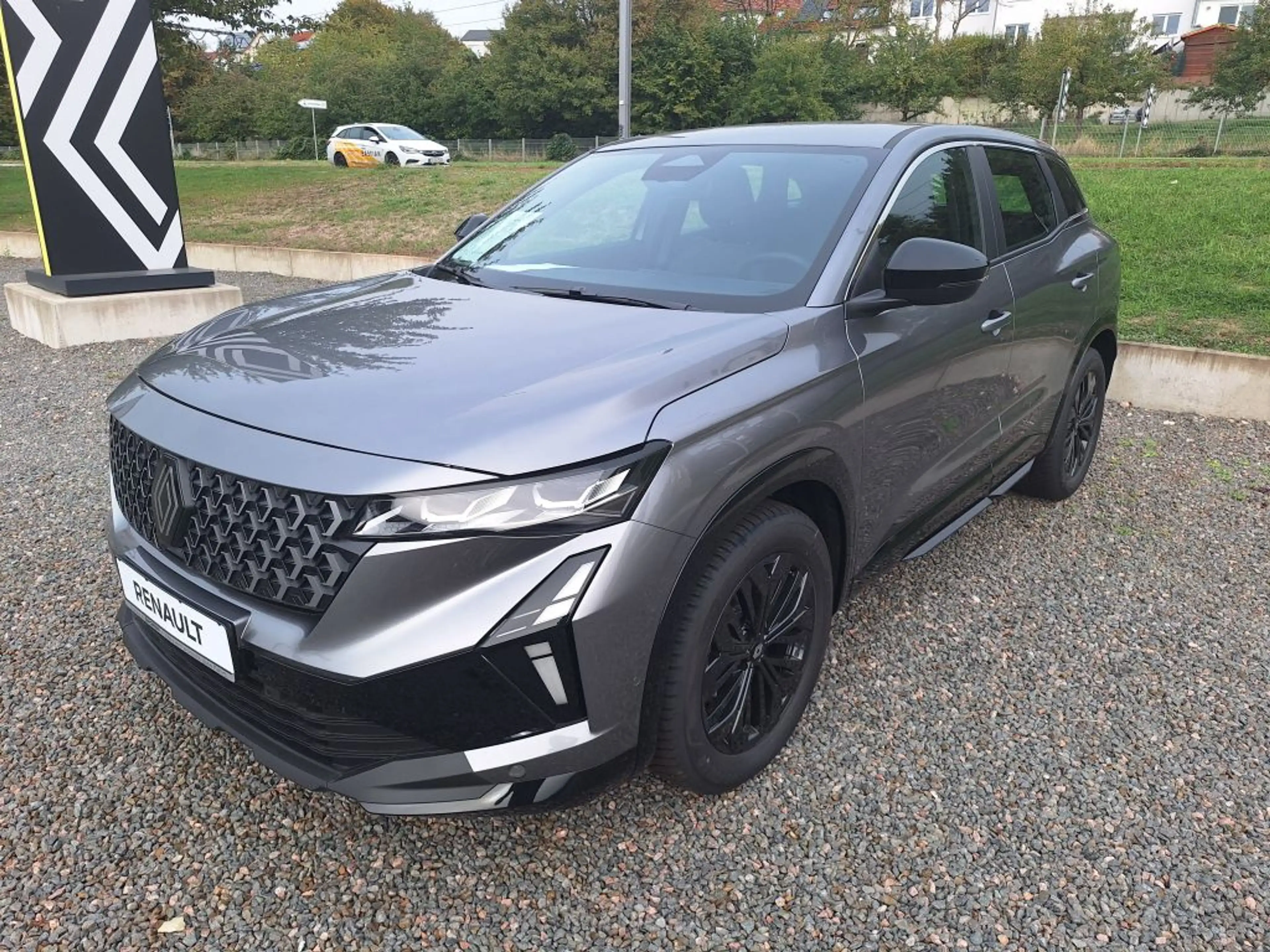Renault Austral E-Tech Full Hybrid 200 Evolution — photo 2