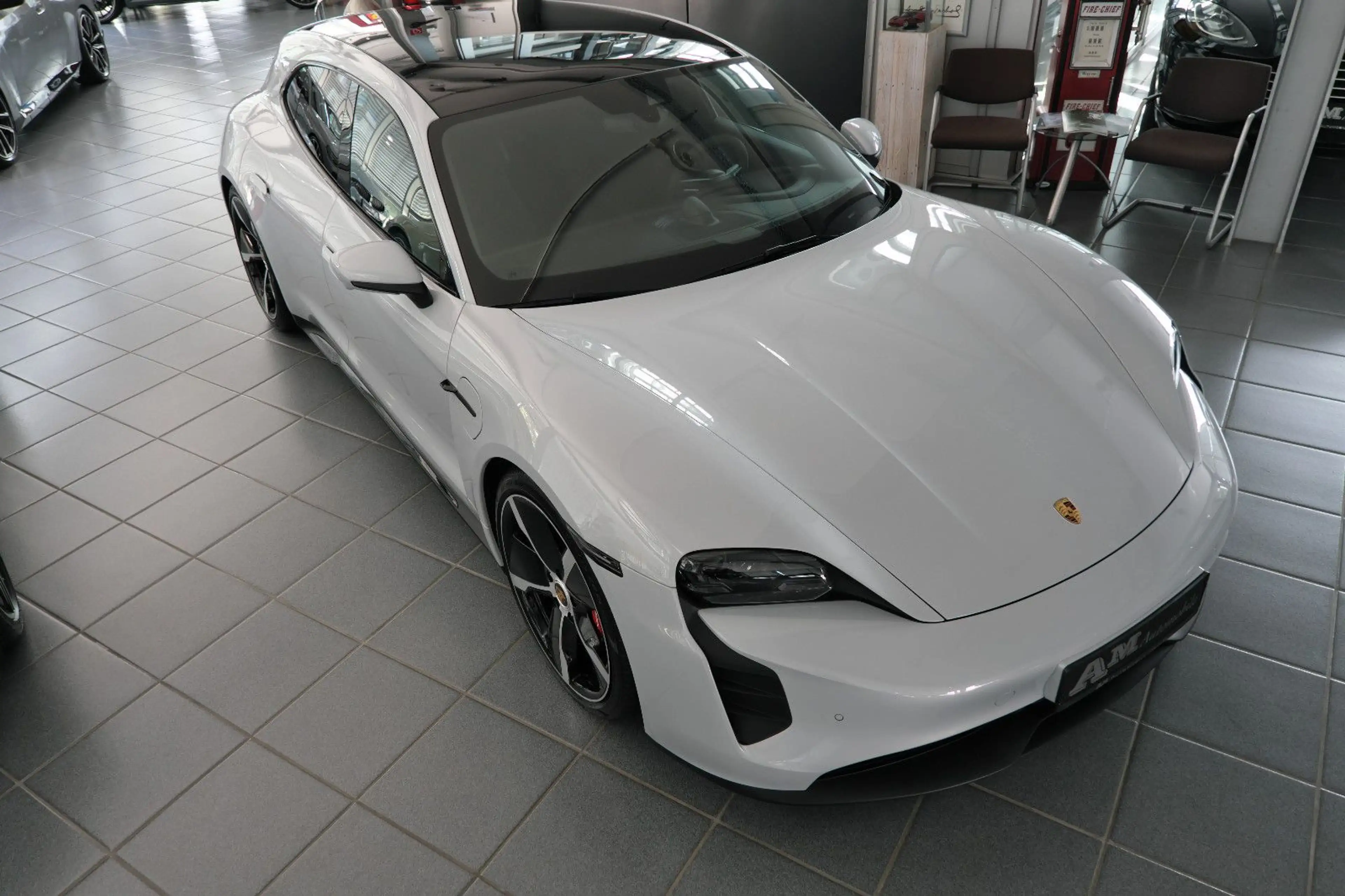 Porsche Taycan GTS Sport Turismo BOSE Pano 21 Zoll DE — photo 7