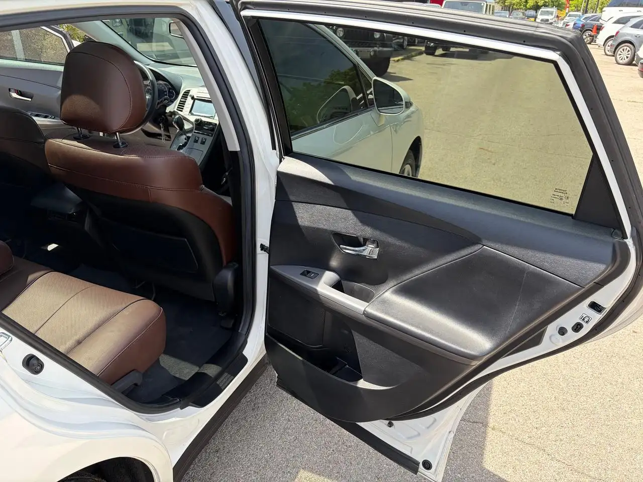 Toyota Venza photo Toyota Venza