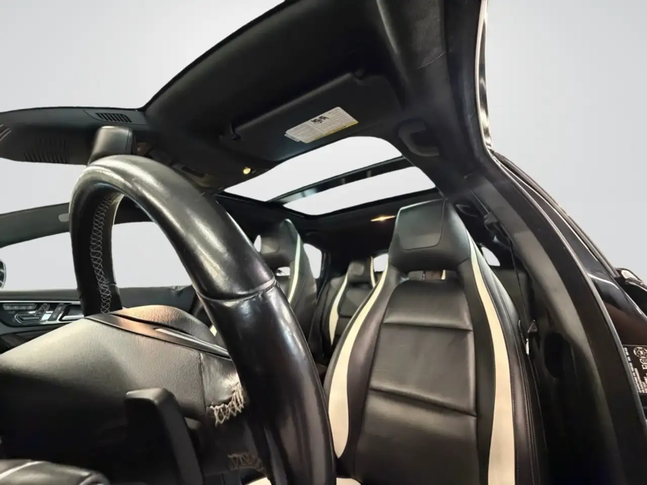 Infiniti QX30 снимка Infiniti QX30