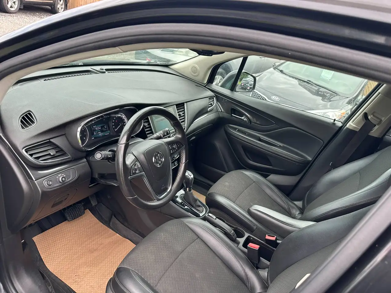 Buick Encore снимка Buick Encore