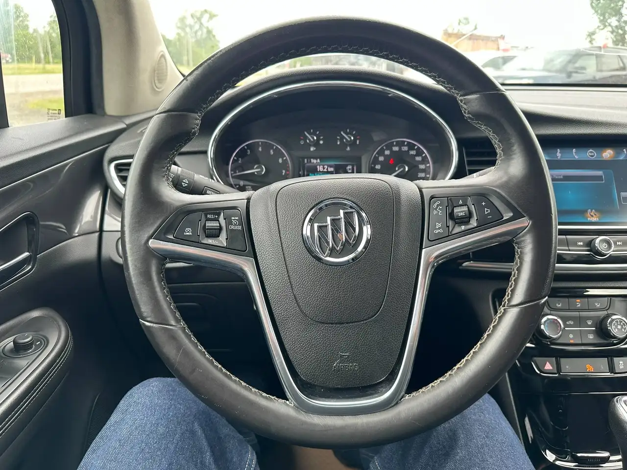 Buick Encore снимка Buick Encore