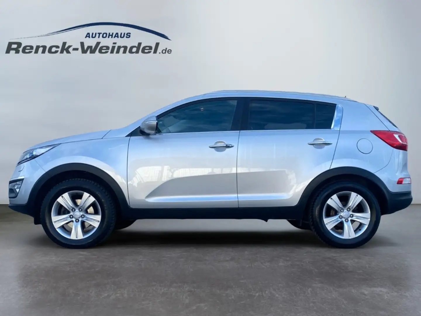 Kia Sportage Spirit 1.6 Navi Klimaautom Rückfahrkam. Xenon Keyl Silber - 2