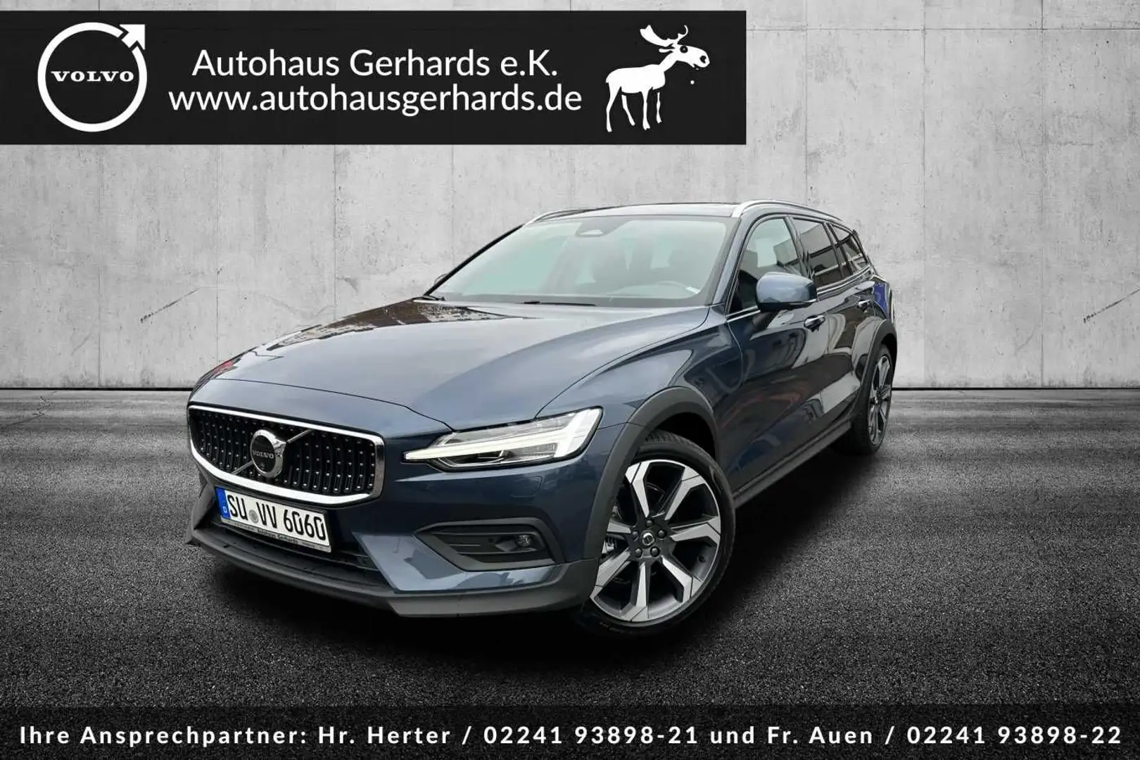 Volvo V60 Cross Country B4 Diesel AWD Ultimate, Pano, Blau - 1