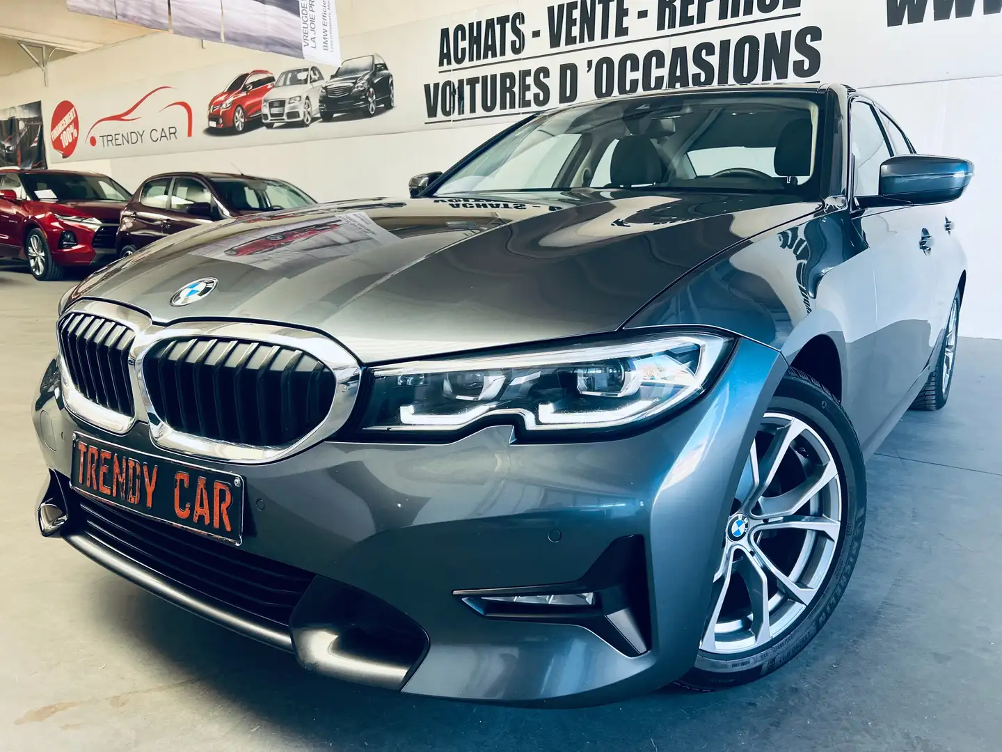 BMW 320 dA BERLINE+NAVI+LED+CRUISE+CARNET+GARANTIE Gris - 1