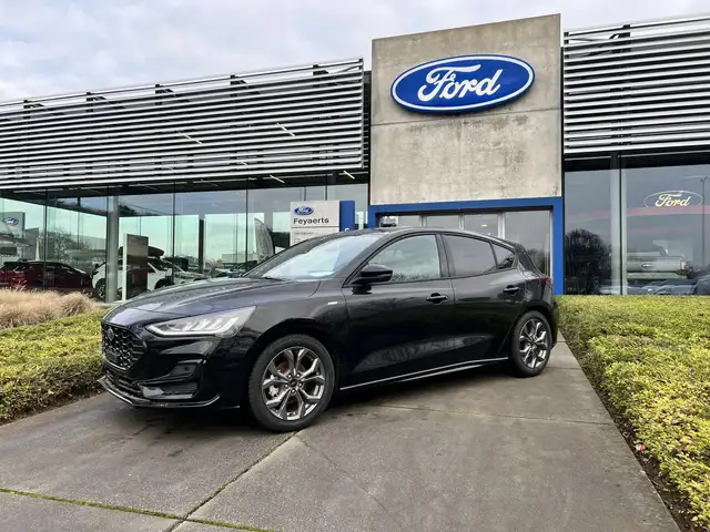 Ford Focus ST-LINE 5D 1.0i ECOBOOST met 125 PK / STOCK!!