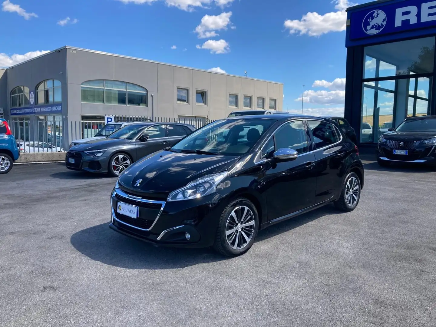 Peugeot 208 5p 1.6 bluehdi Allure 75cv Zwart - 2