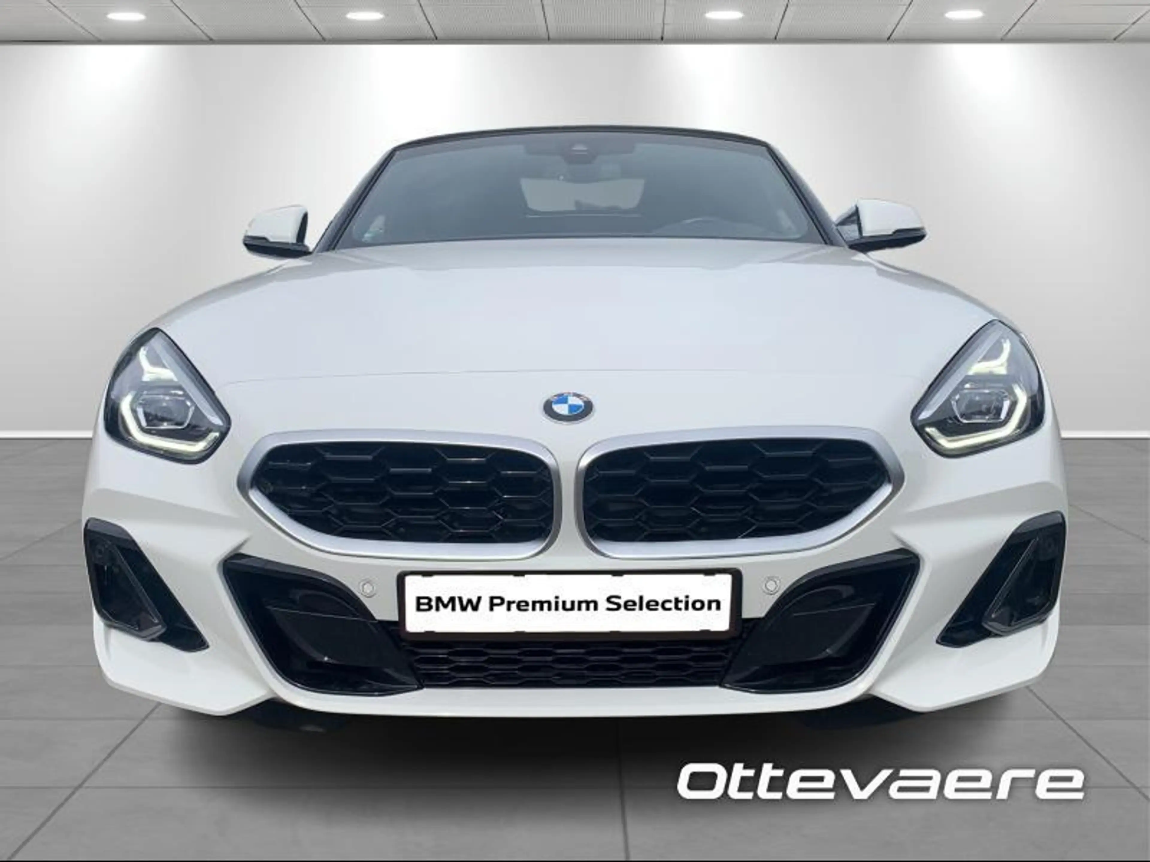 BMW Z4 sDrive20i — photo 2