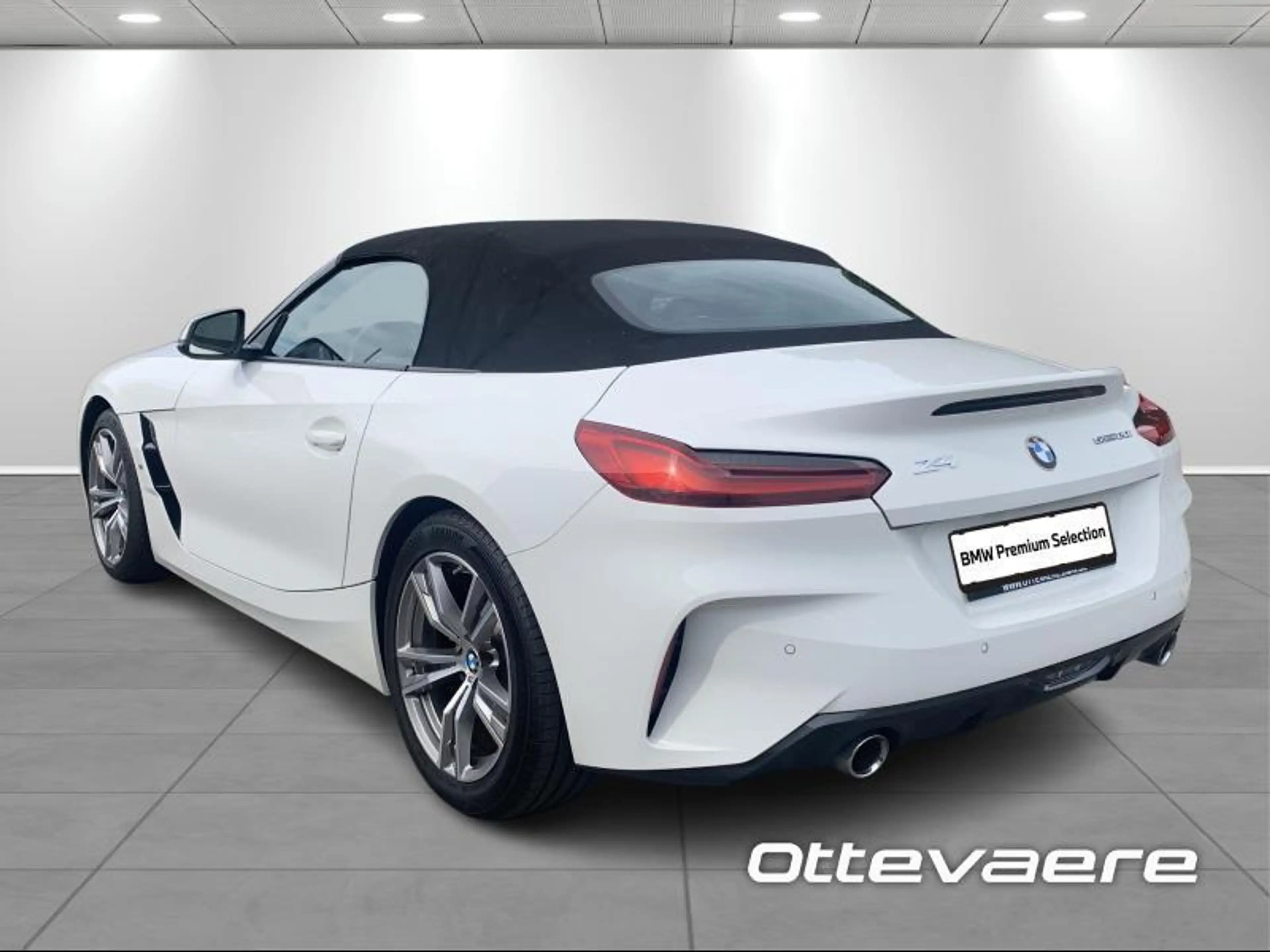 BMW Z4 sDrive20i — photo 5