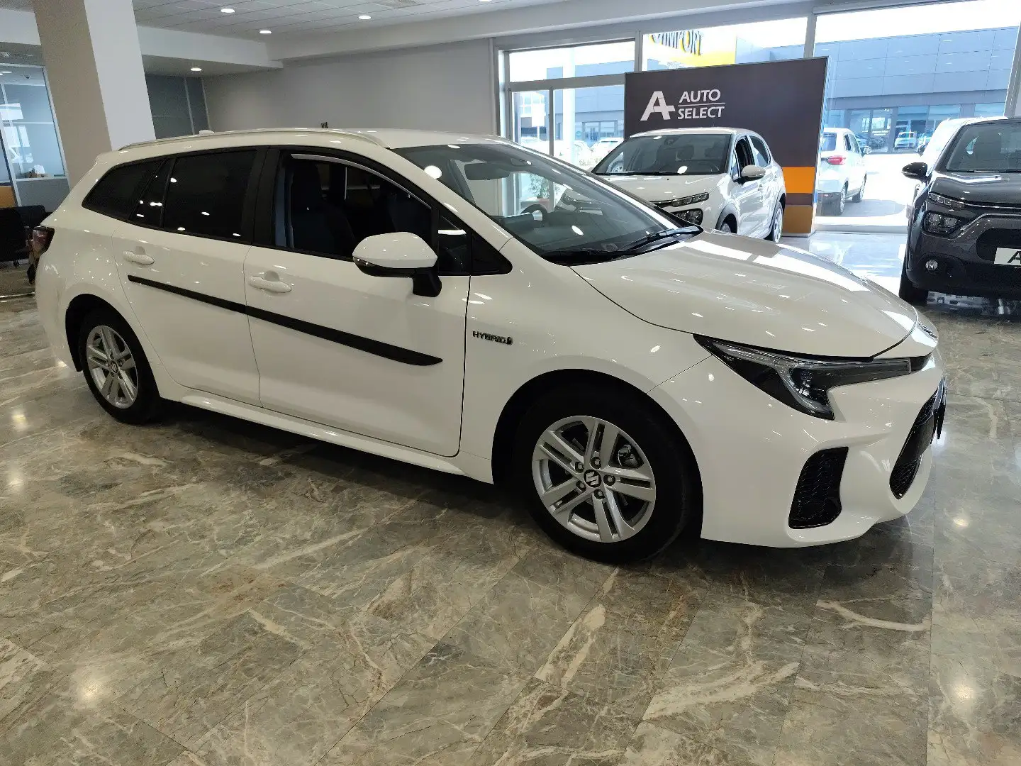 Suzuki Swace 1.8 Hybrid E-CVT 2WD Top Bianco - 1