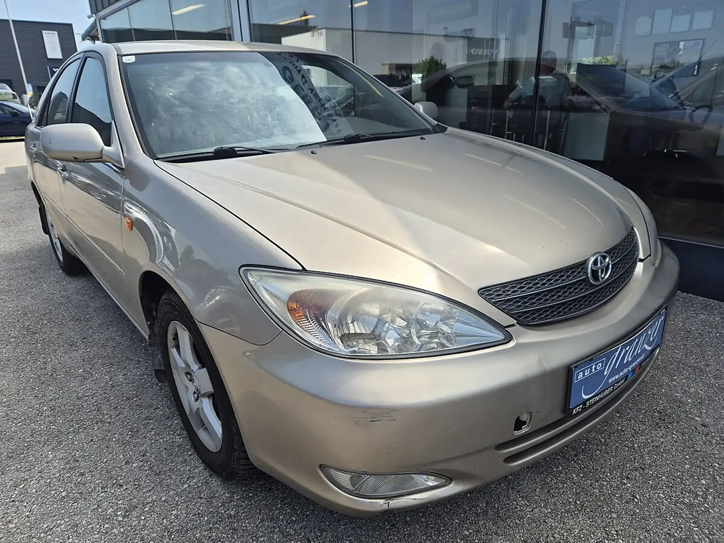 Toyota Camry 3,0 V6 Aut. Braun - 2