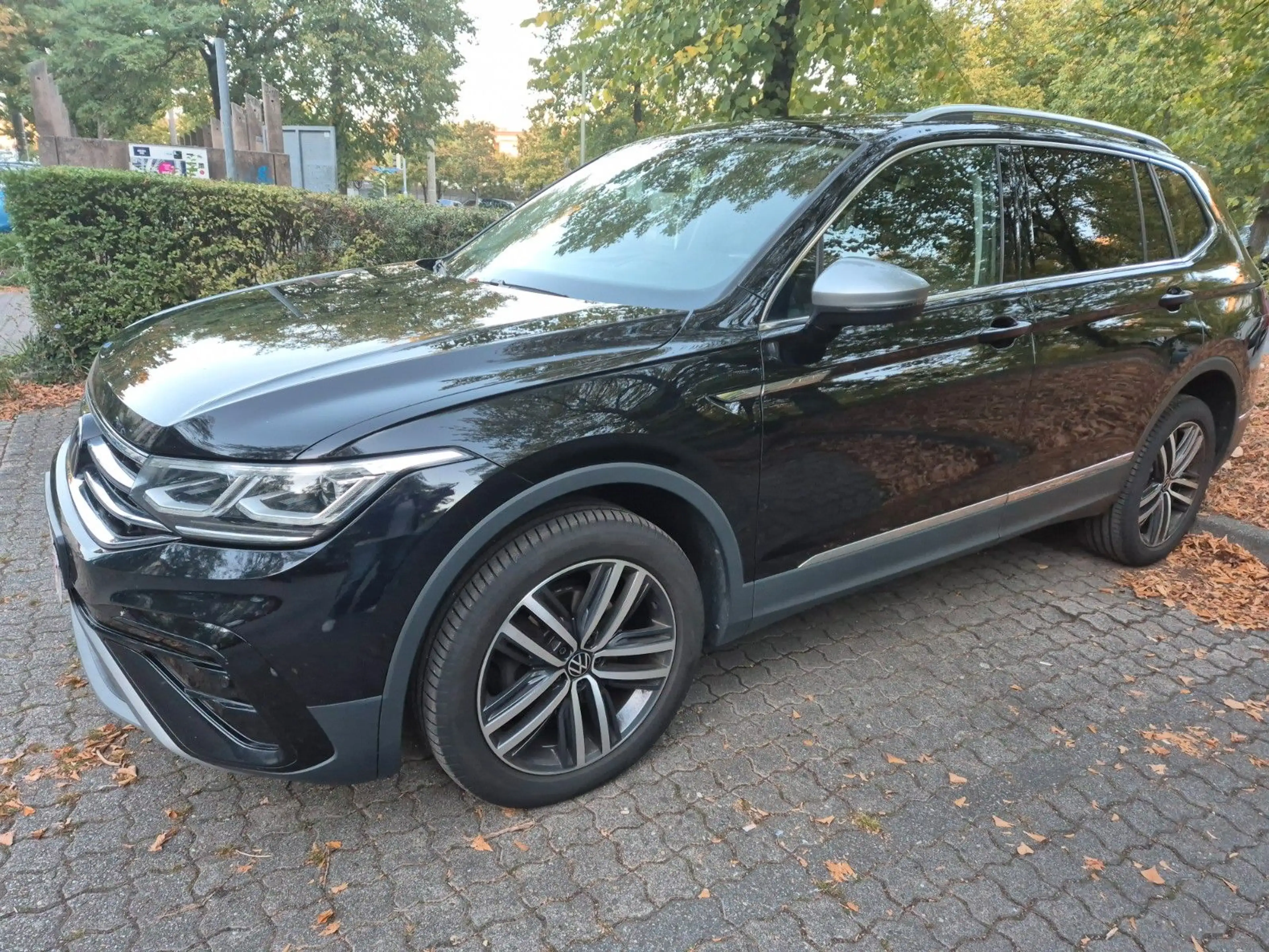 Volkswagen Tiguan Allspace 2.0TDIElegance 4MAlcant 16799NETT — photo 11