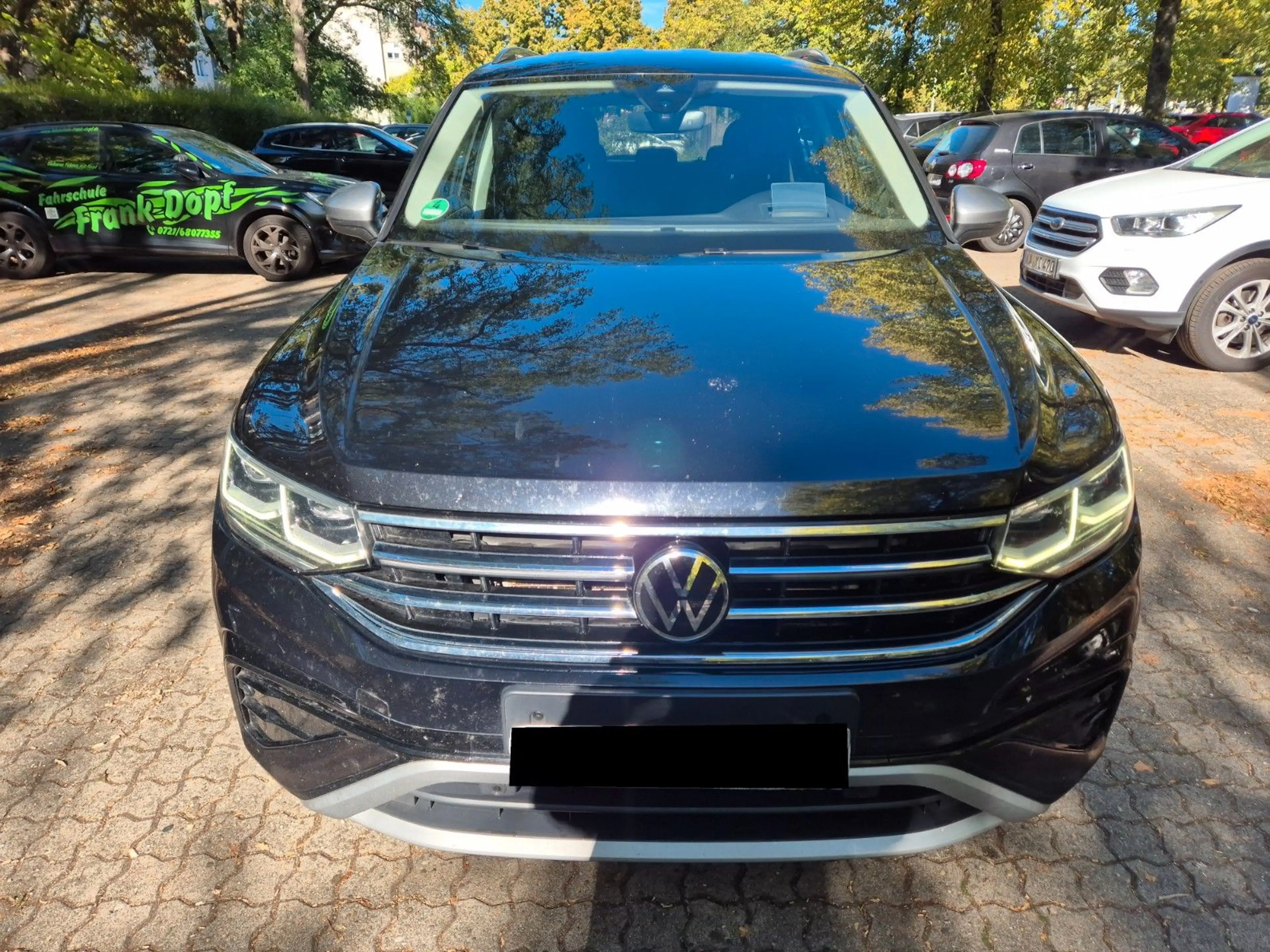 Volkswagen Tiguan Allspace 2.0TDIElegance 4MAlcant 16799NETT — photo 3