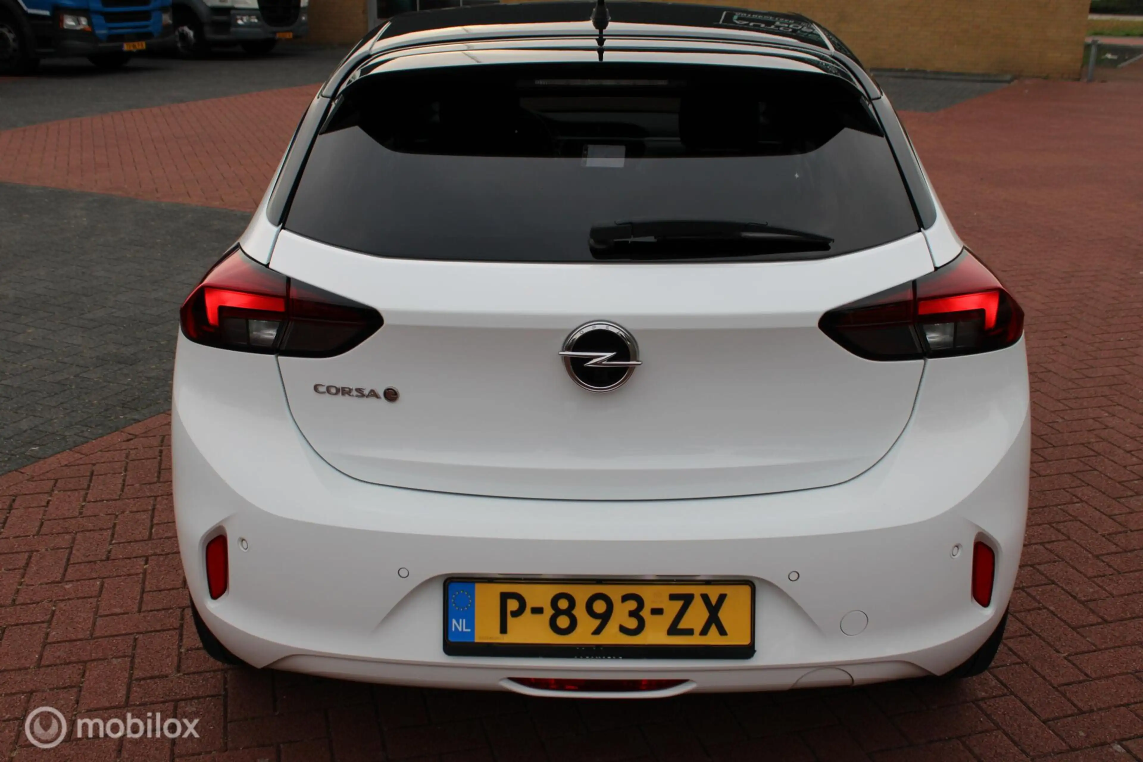 Opel Corsa-e Edition 50 kWh, Pdc, Zwart dak en donker glas, Cru — photo 9
