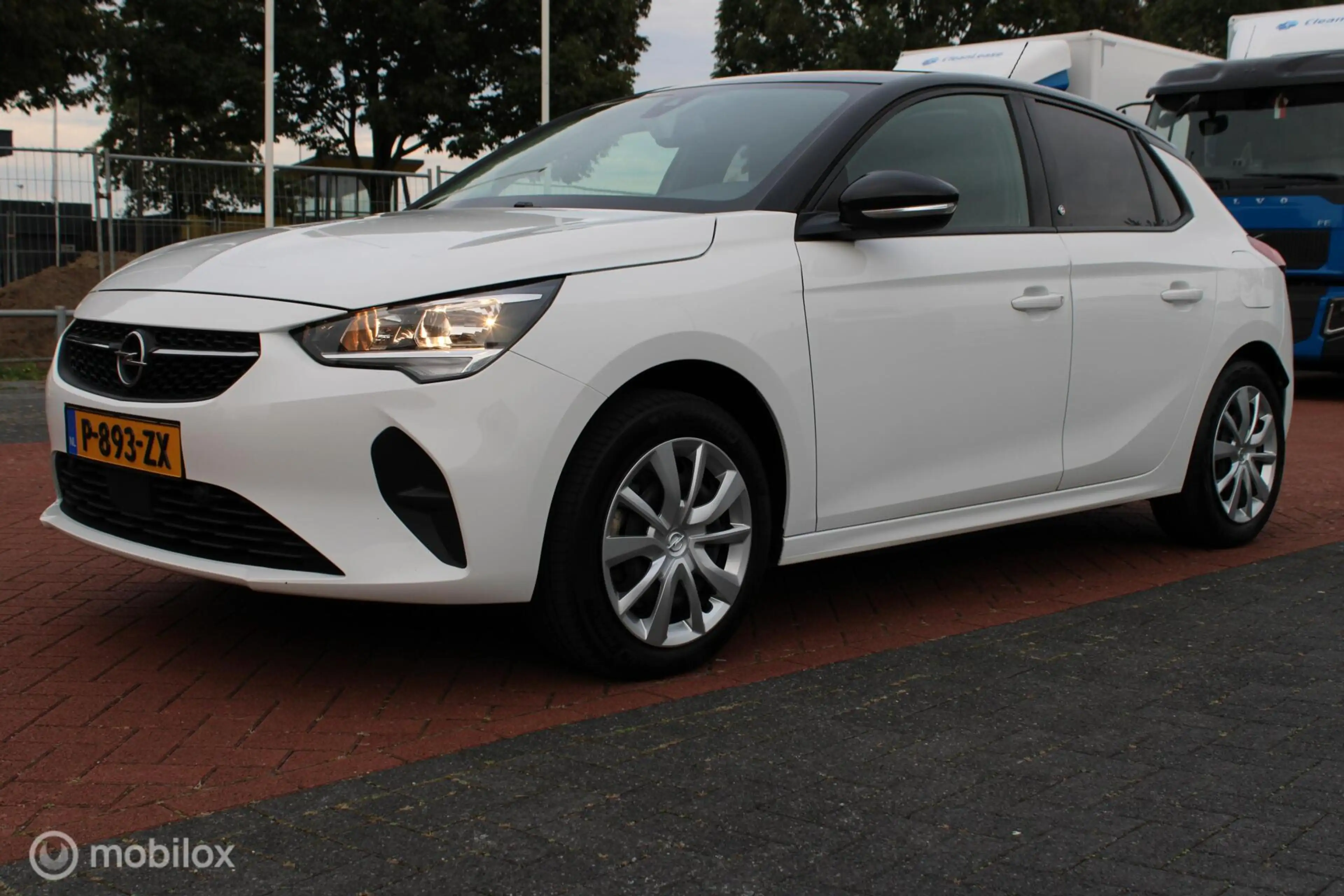 Opel Corsa-e Edition 50 kWh, Pdc, Zwart dak en donker glas, Cru — photo 26