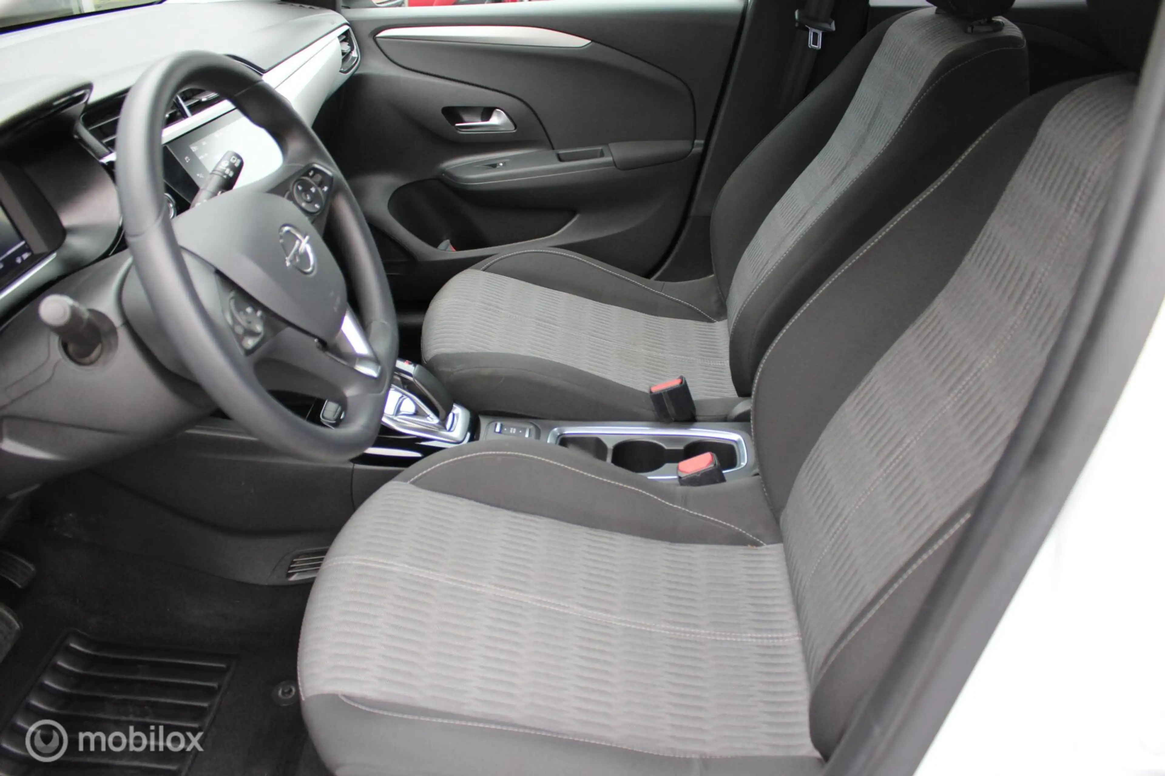 Opel Corsa-e Edition 50 kWh, Pdc, Zwart dak en donker glas, Cru — photo 8