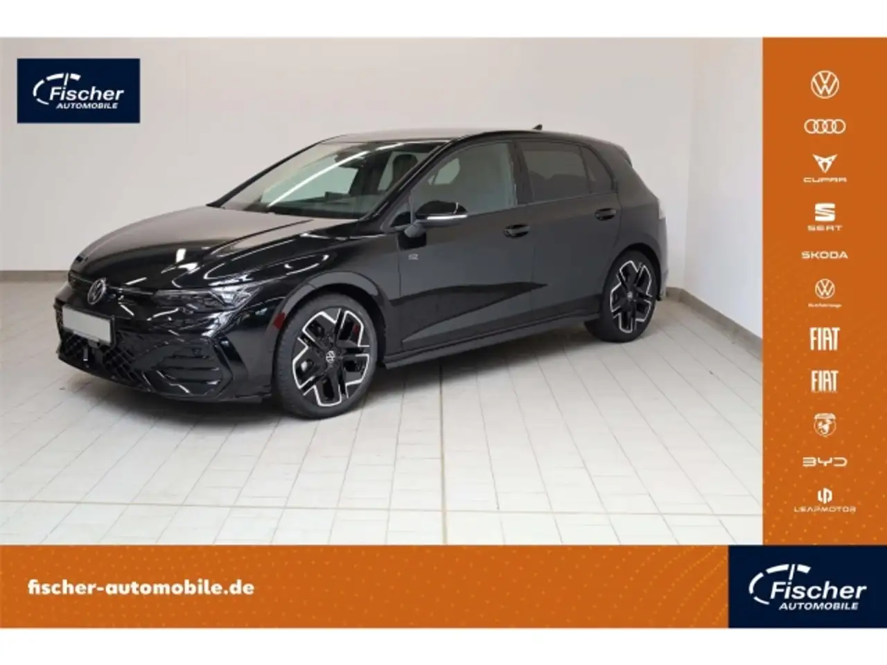 Volkswagen Golf 1.5 eTSI OPF R-Line | WKR | AHK | Navi | Matrix | — photo 1 of 15