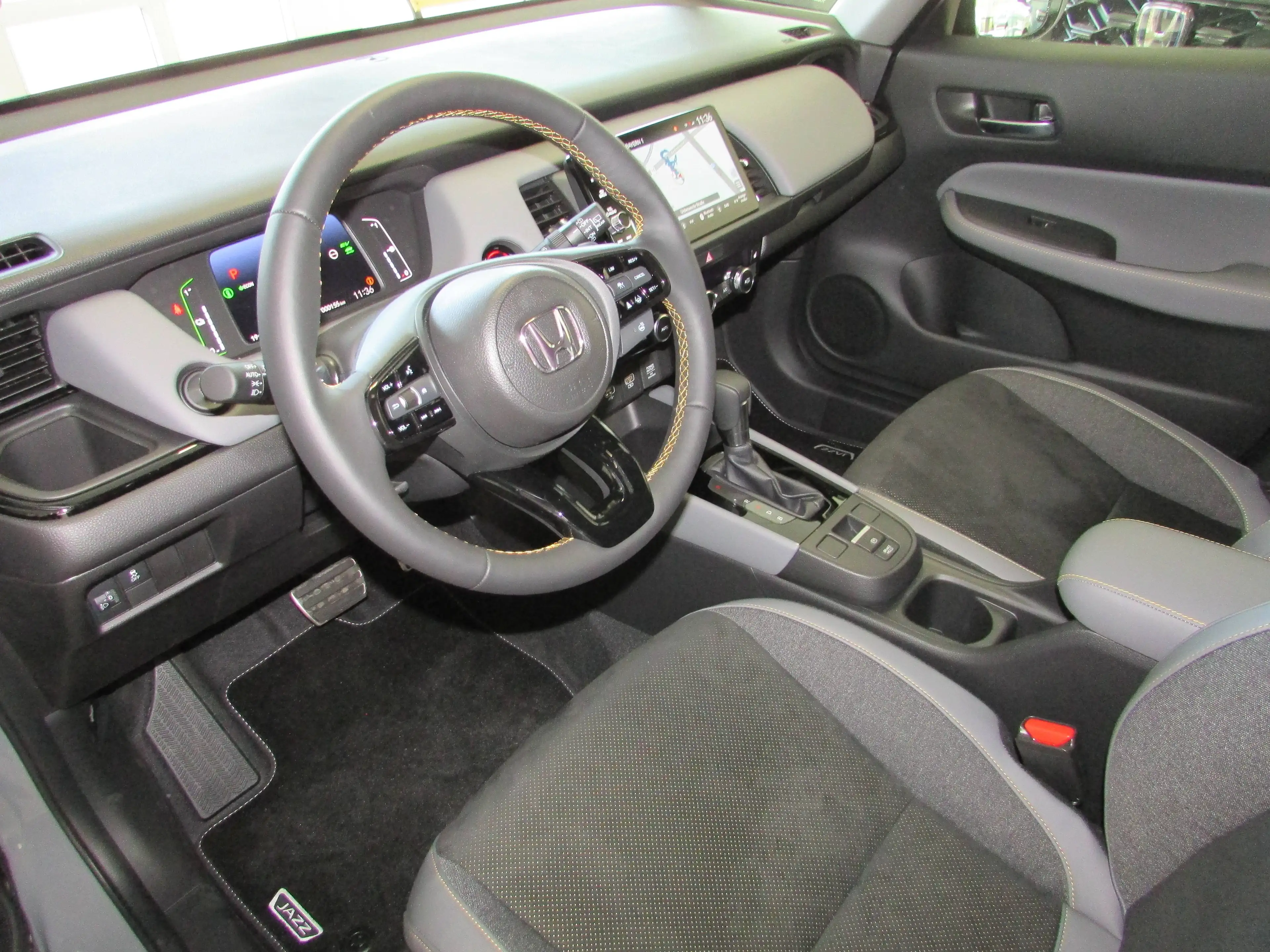 Honda Jazz 1.5 i-MMD Hybrid Advance Sport, Kamera, NAVI, ACC, LED — photo 6