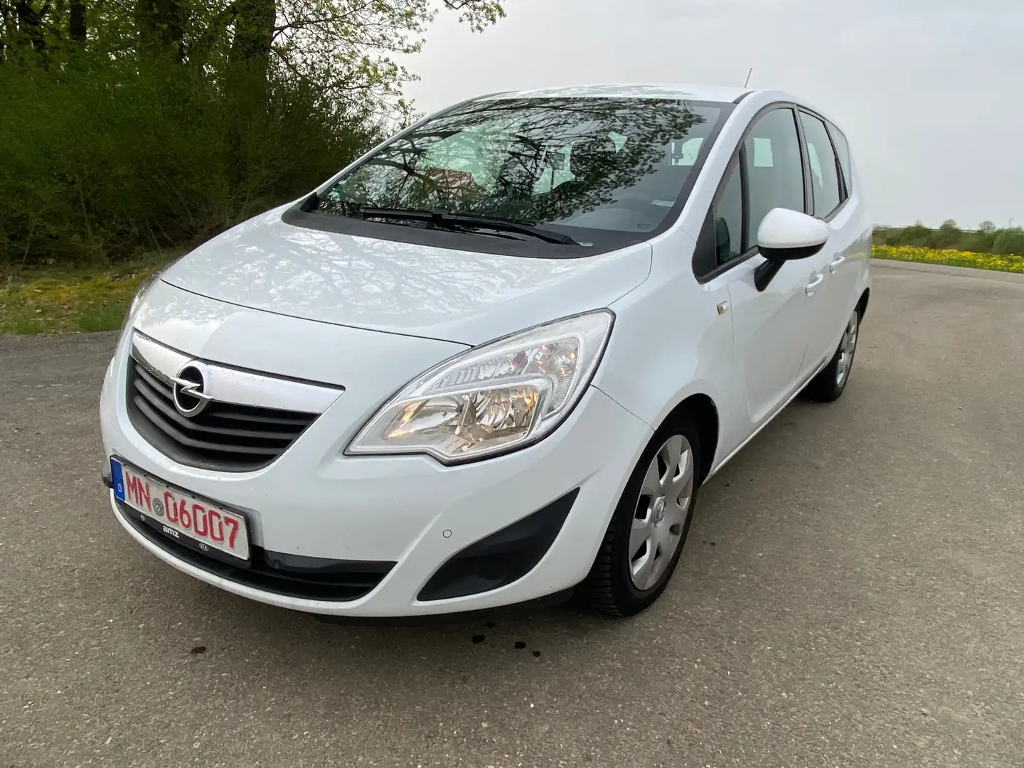 Opel Meriva Edition Weiß - 2