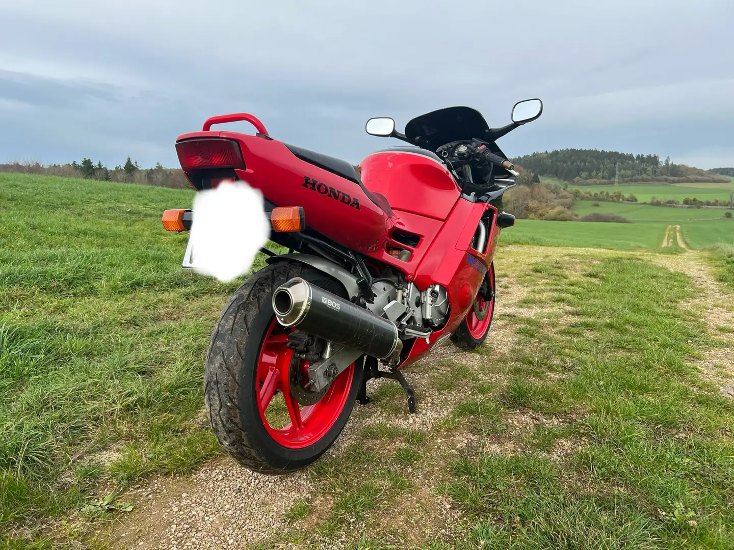Honda CBF 600 Rojo - 2
